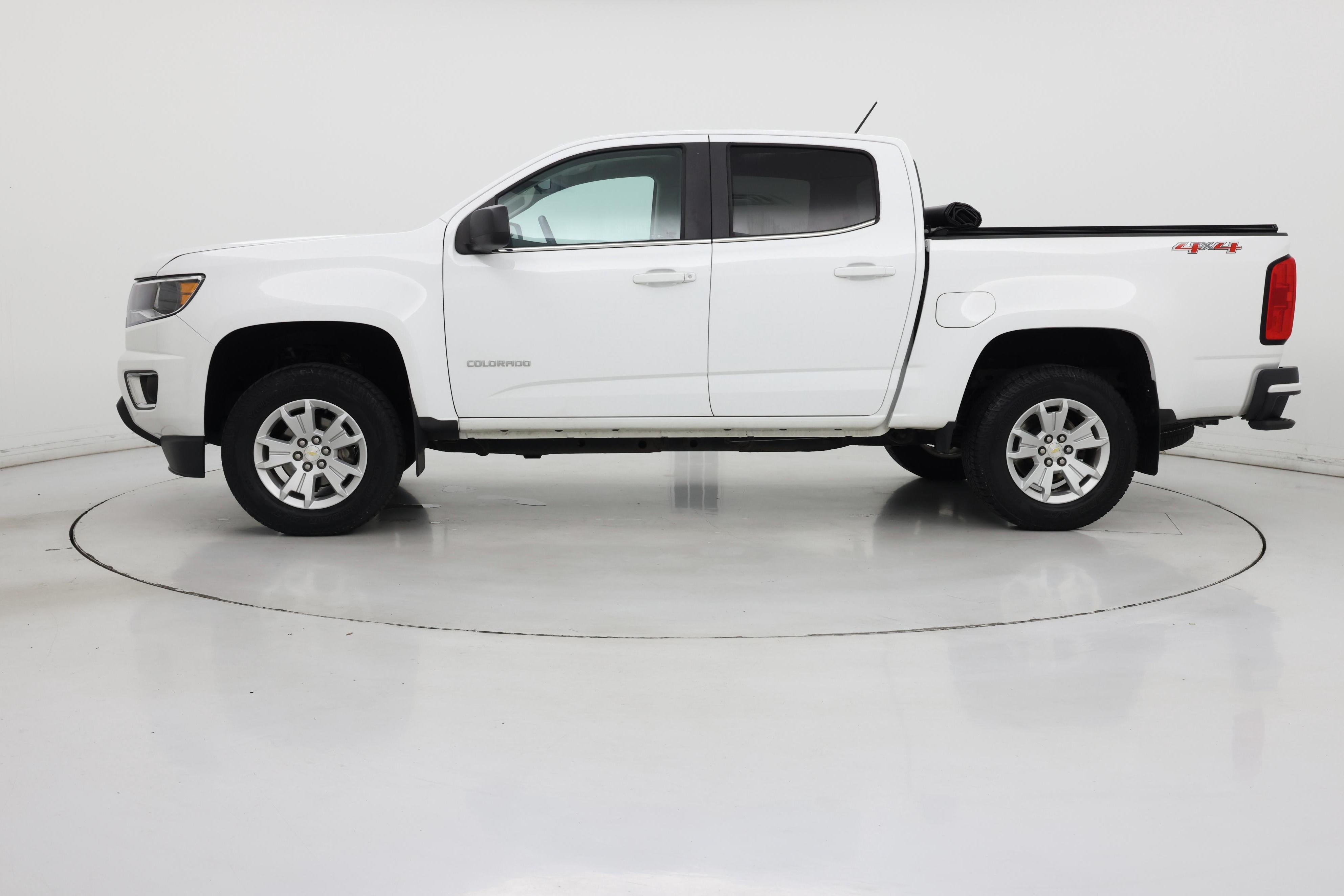 Thumbnail: 2017 Chevrolet Colorado - 3