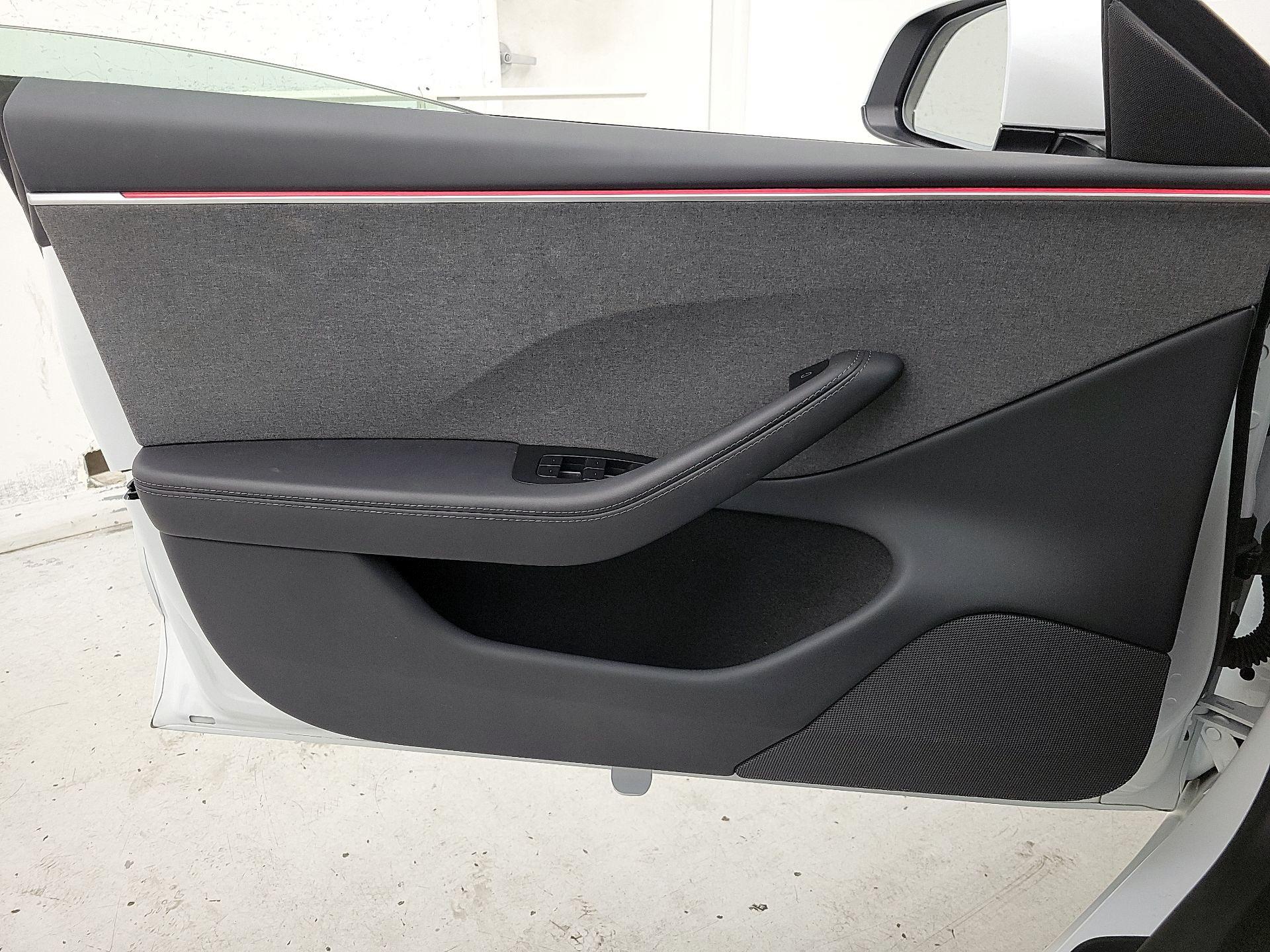 Thumbnail: 2025 Tesla Model 3 - 12