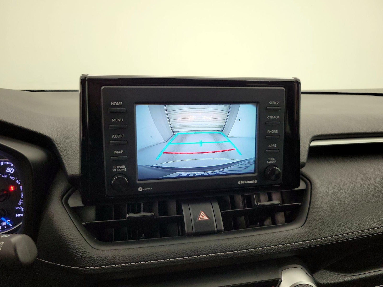 2021 Toyota RAV4 LE - Photo 15