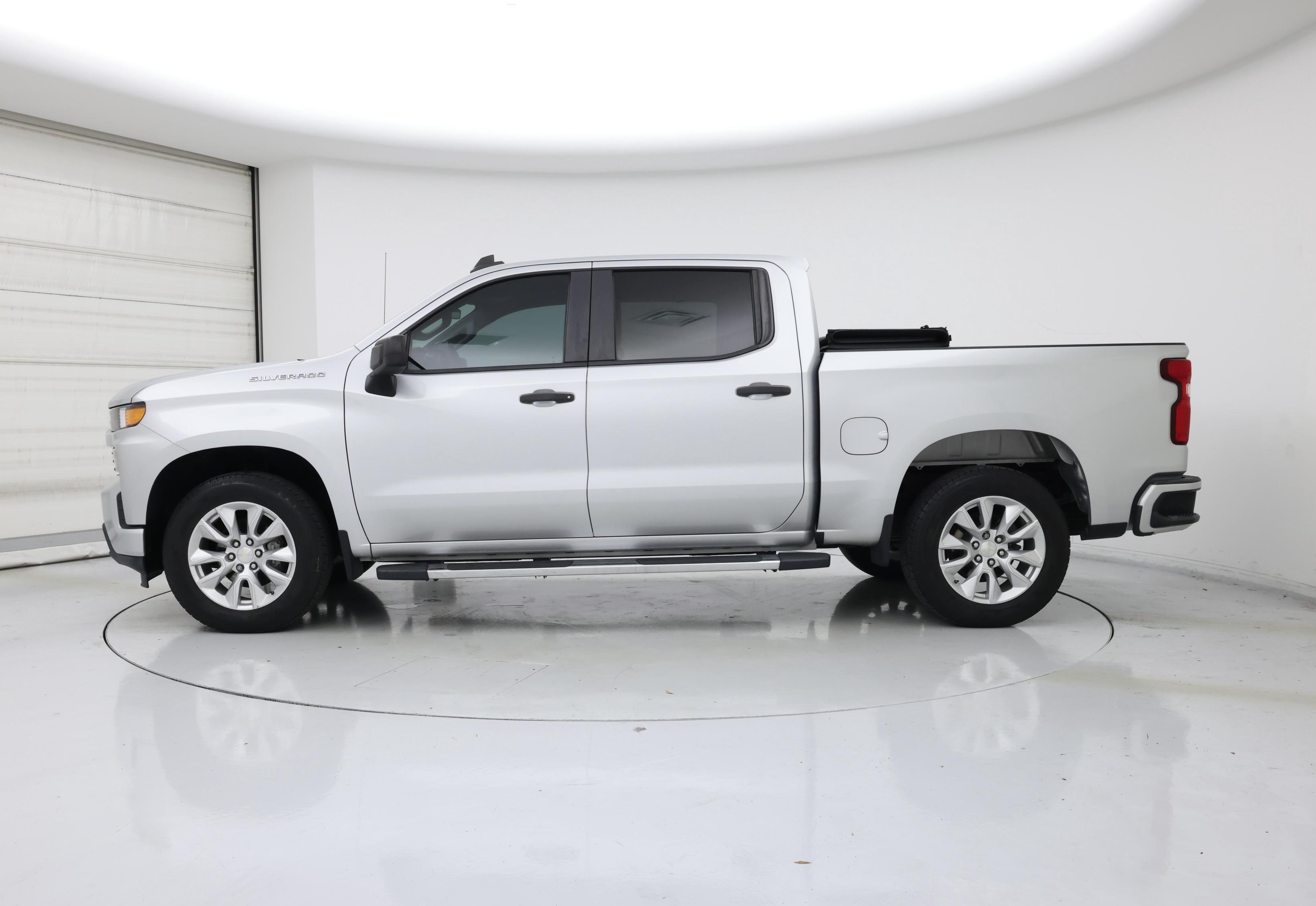 Thumbnail: 2021 Chevrolet Silverado 1500 - 3