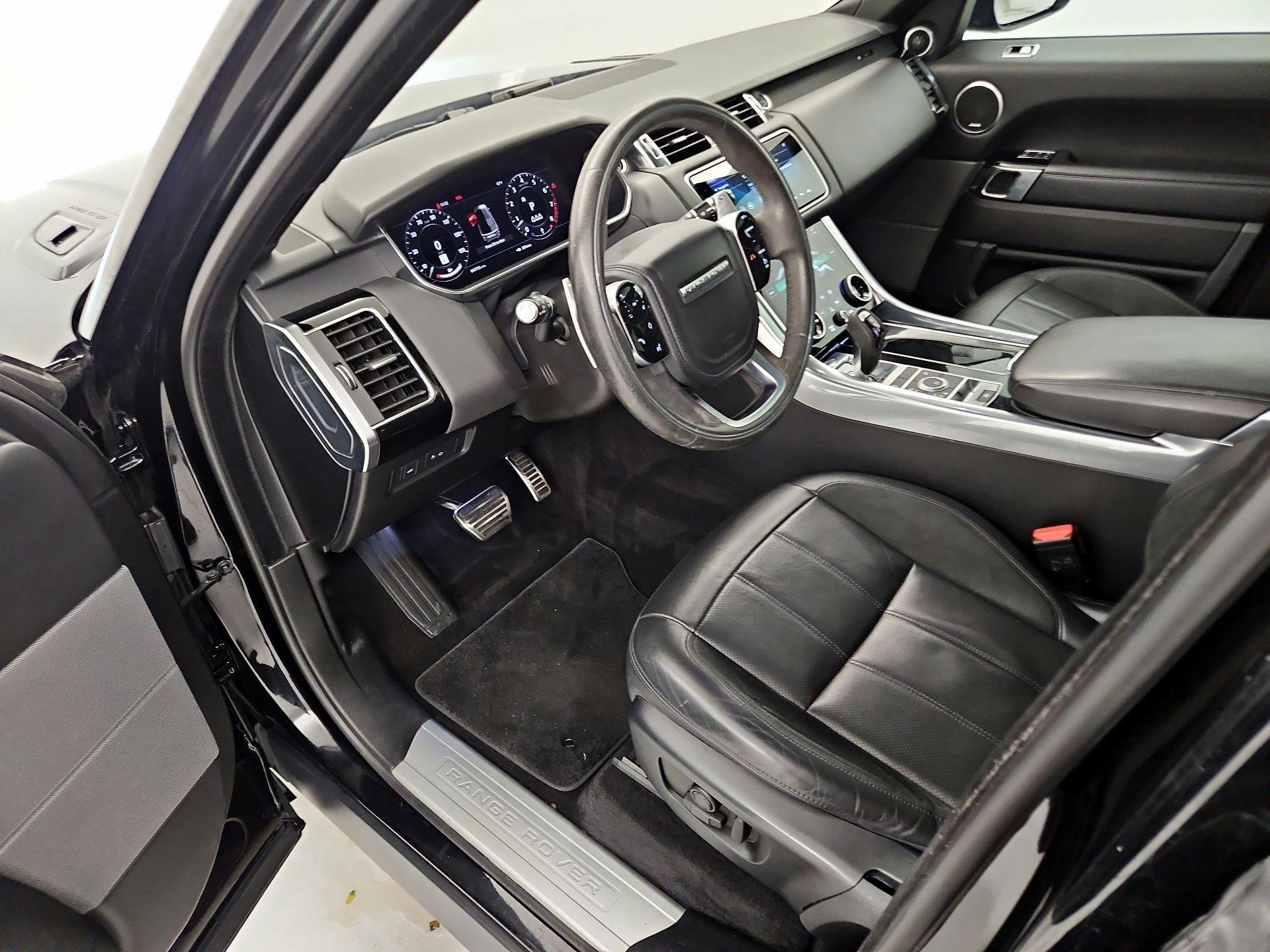 Thumbnail: 2020 Land Rover Range Rover Sport - 11