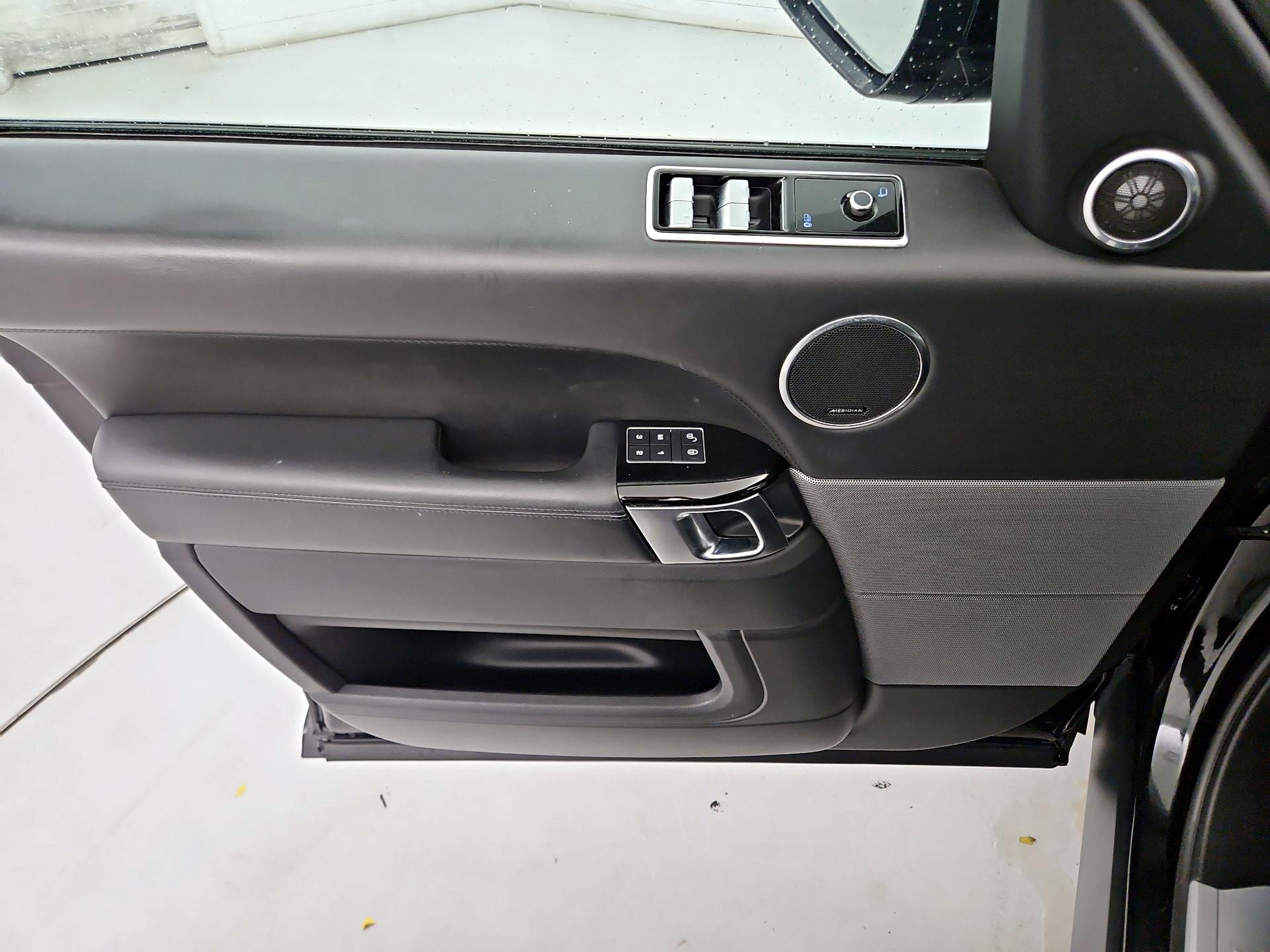 Thumbnail: 2020 Land Rover Range Rover Sport - 12