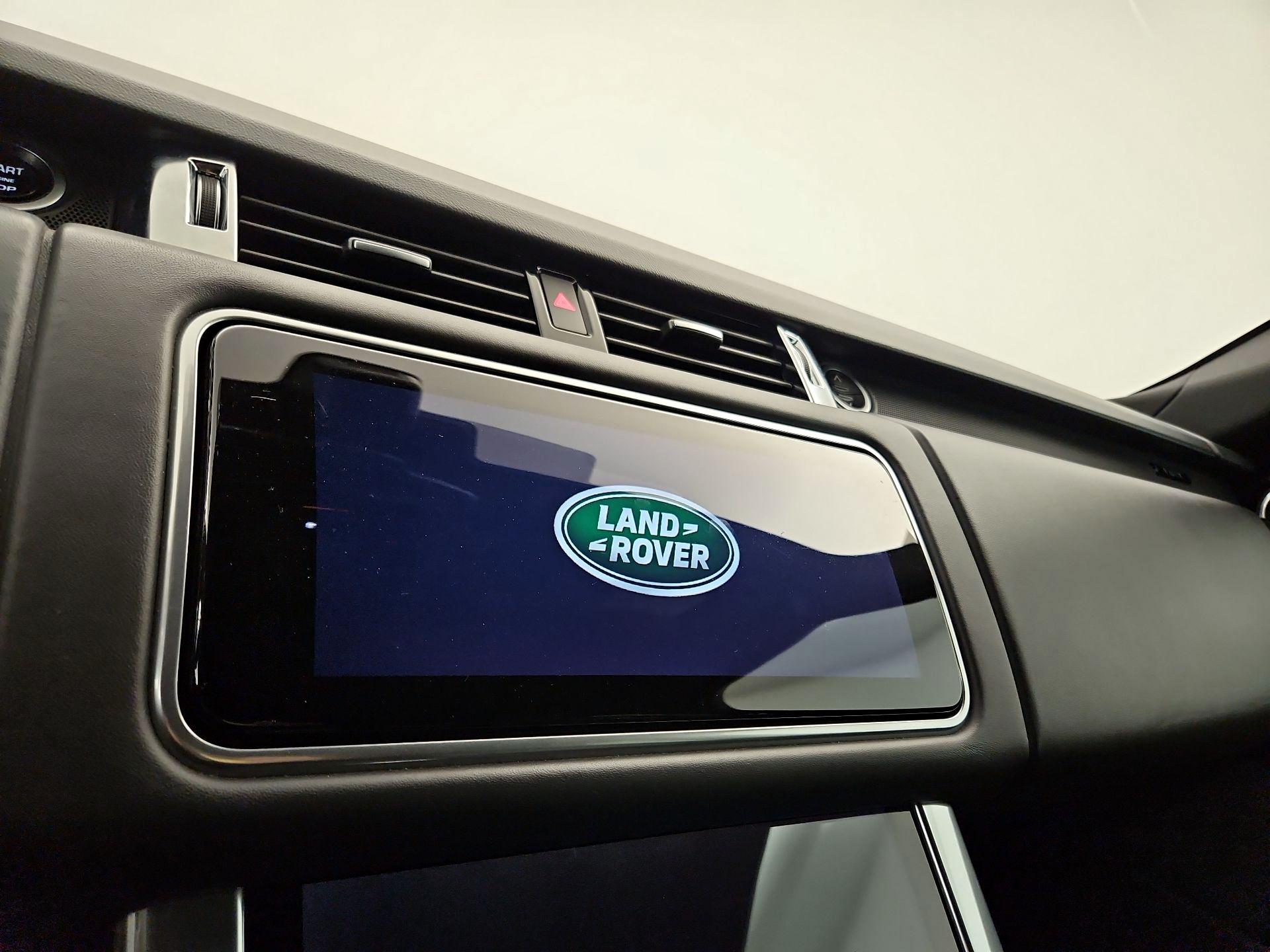 Thumbnail: 2020 Land Rover Range Rover Sport - 15