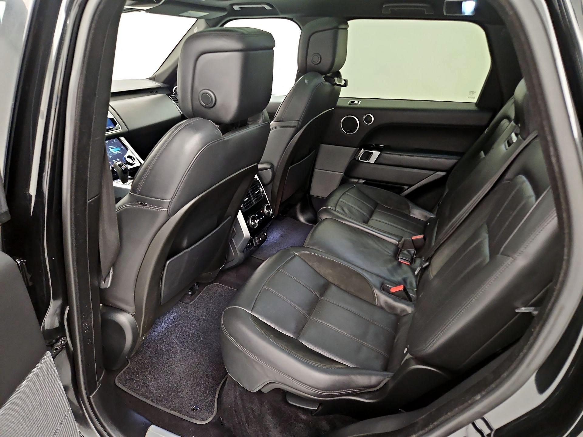 Thumbnail: 2020 Land Rover Range Rover Sport - 19