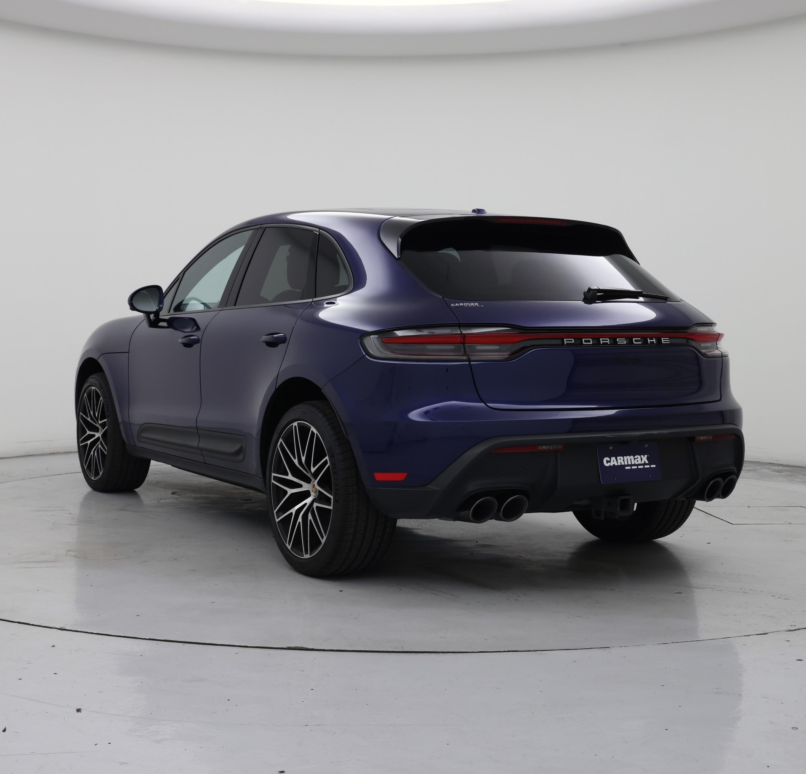 Thumbnail: 2023 Porsche Macan - 2