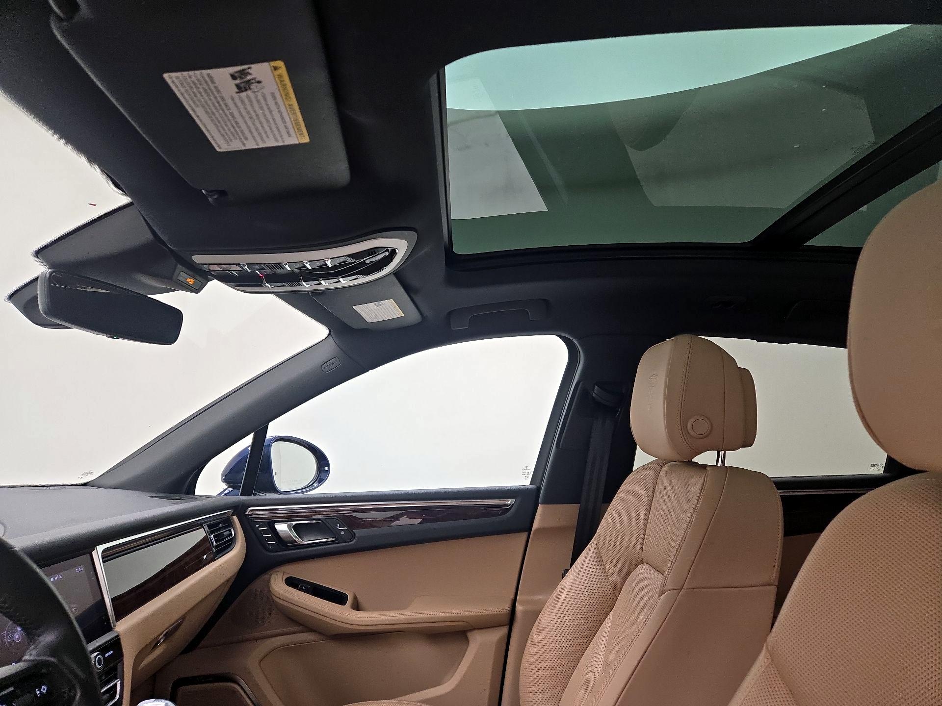 Thumbnail: 2023 Porsche Macan - 20