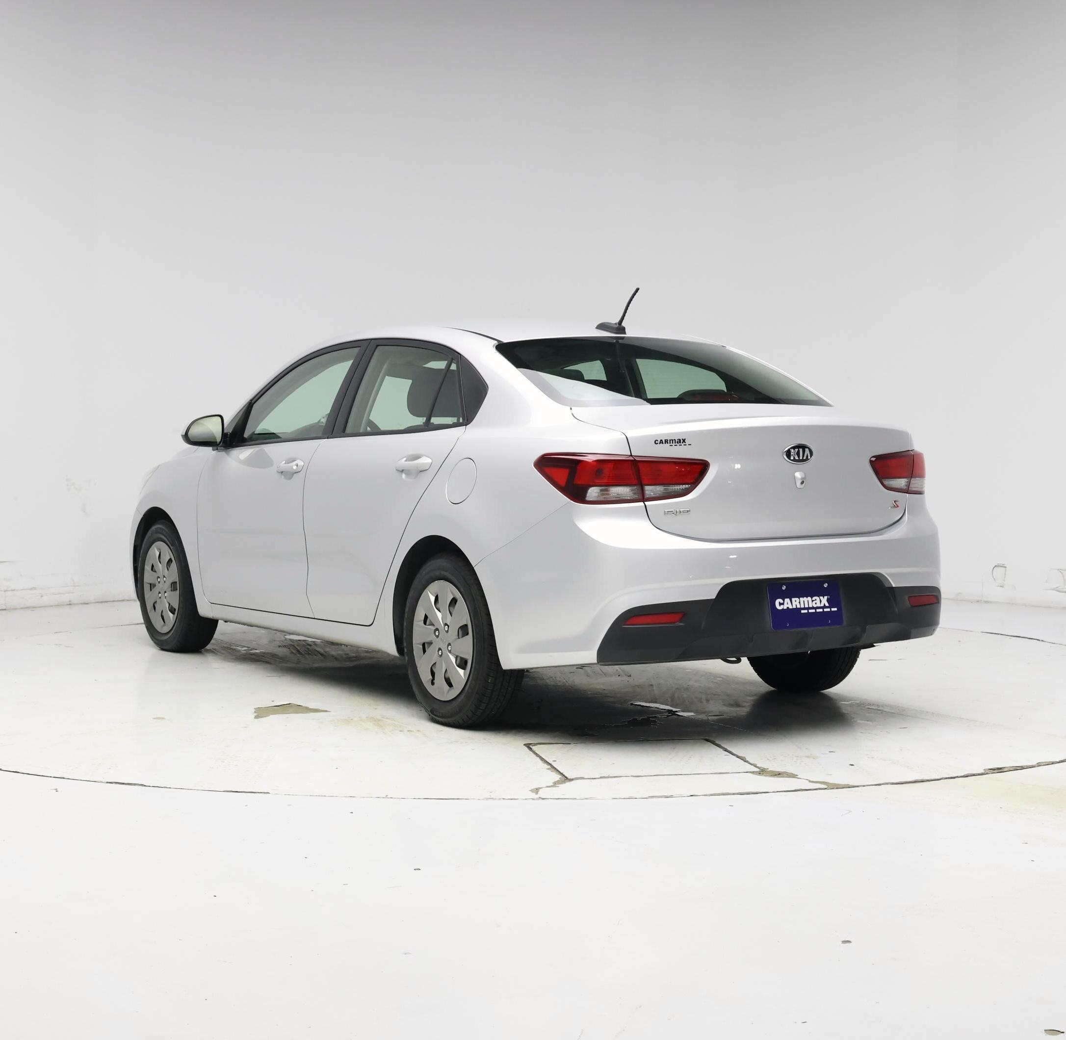 Thumbnail: 2020 Kia Rio - 2