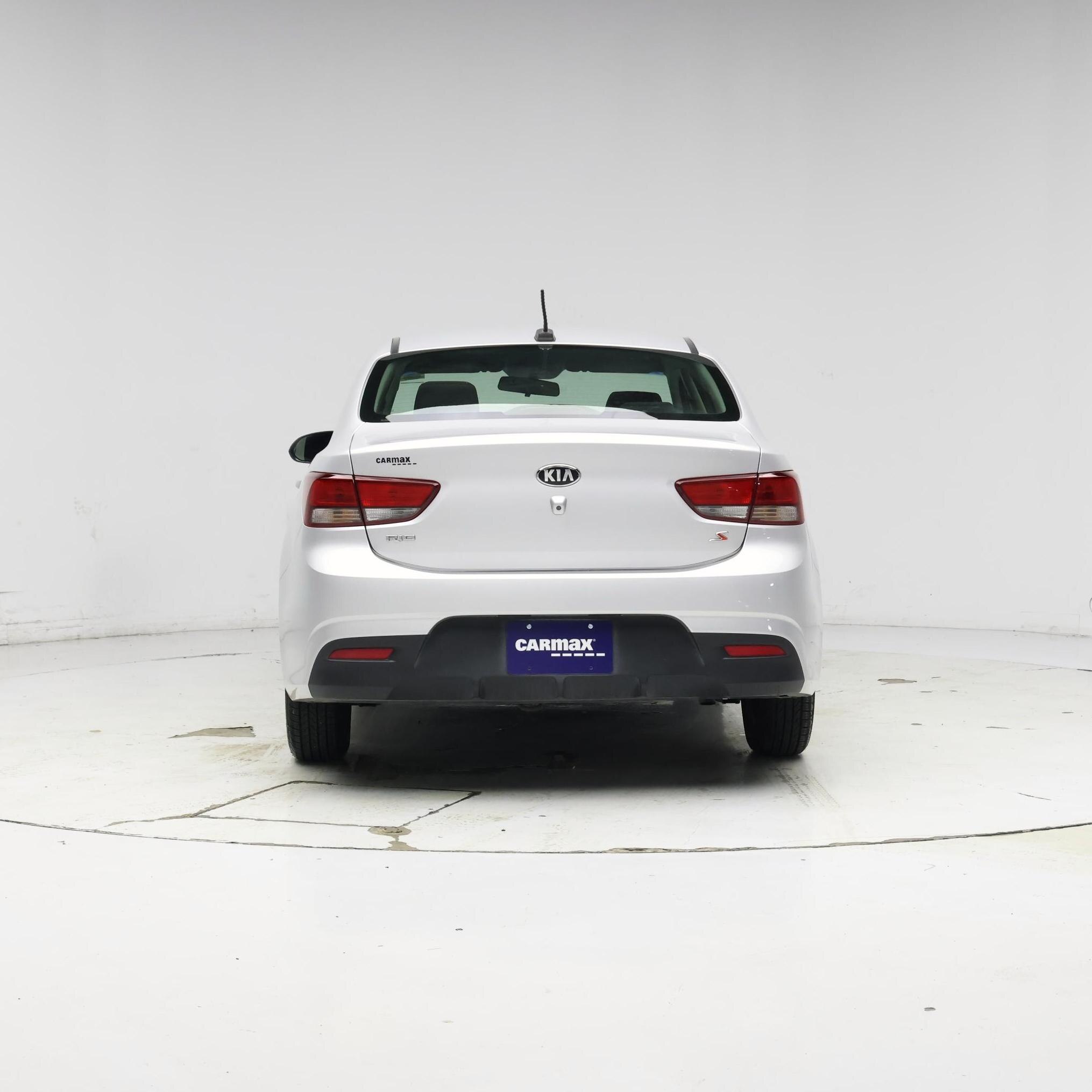 Thumbnail: 2020 Kia Rio - 6