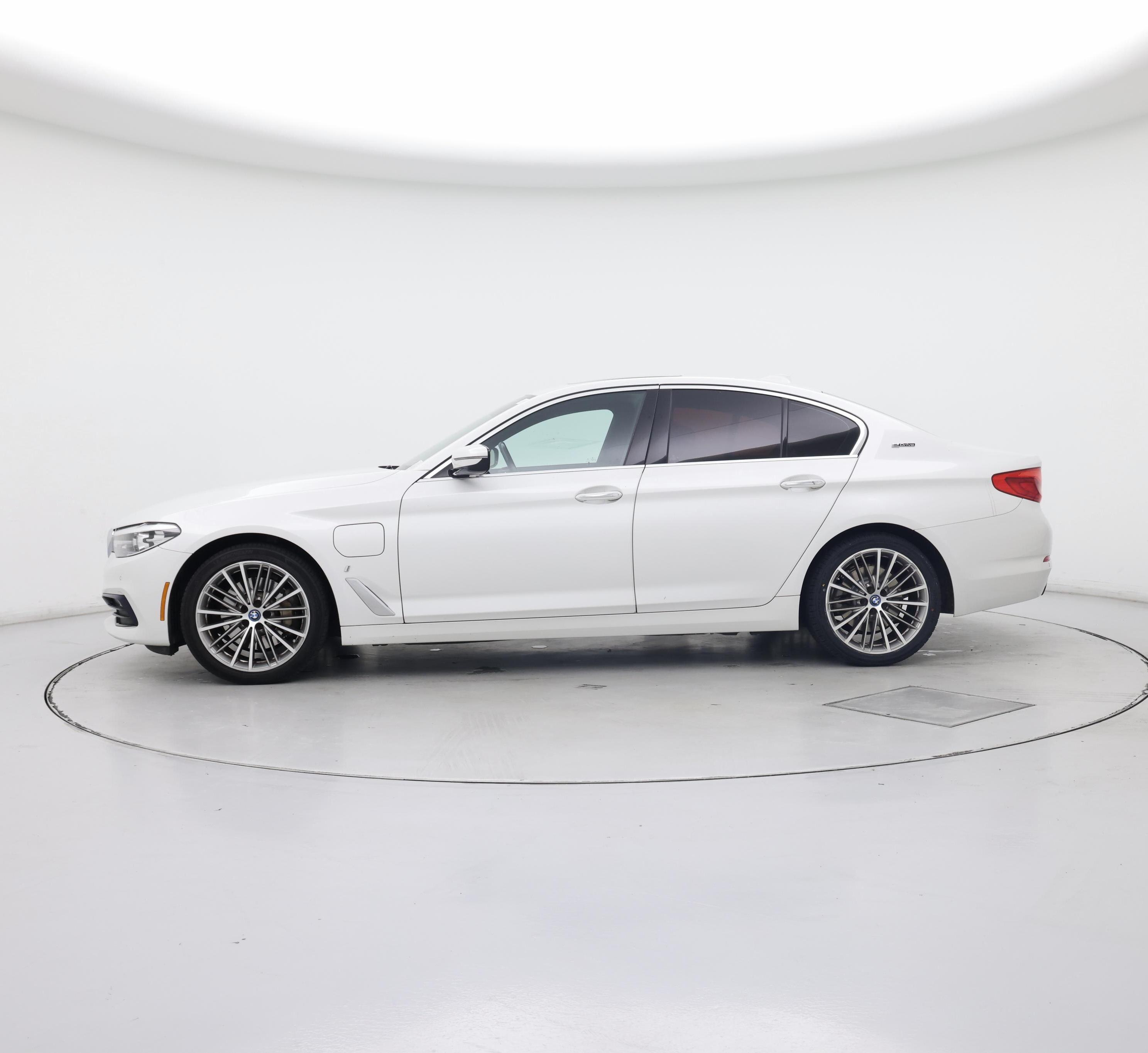 Thumbnail: 2018 BMW 5 Series - 3