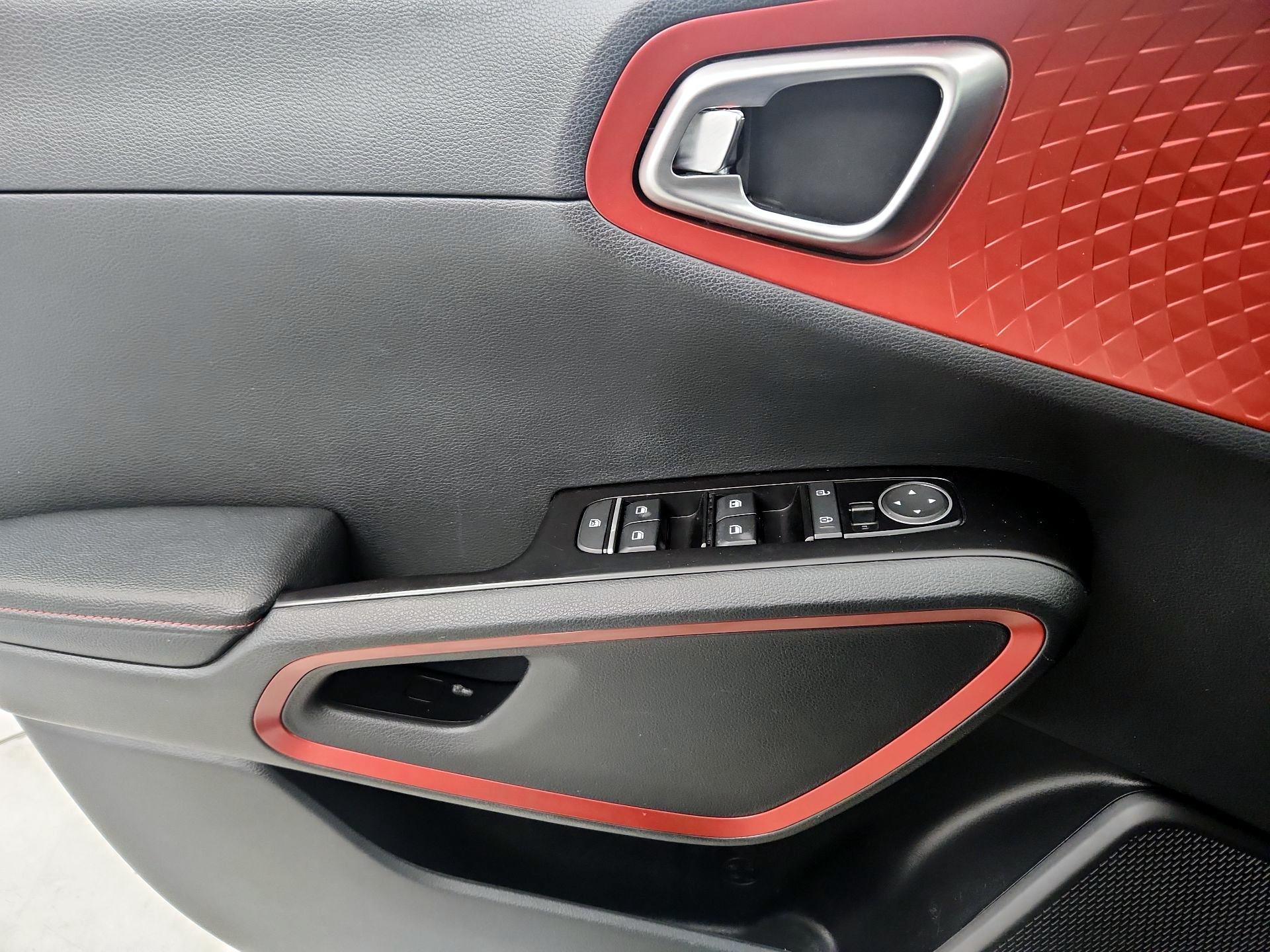 Thumbnail: 2023 Kia Soul - 12