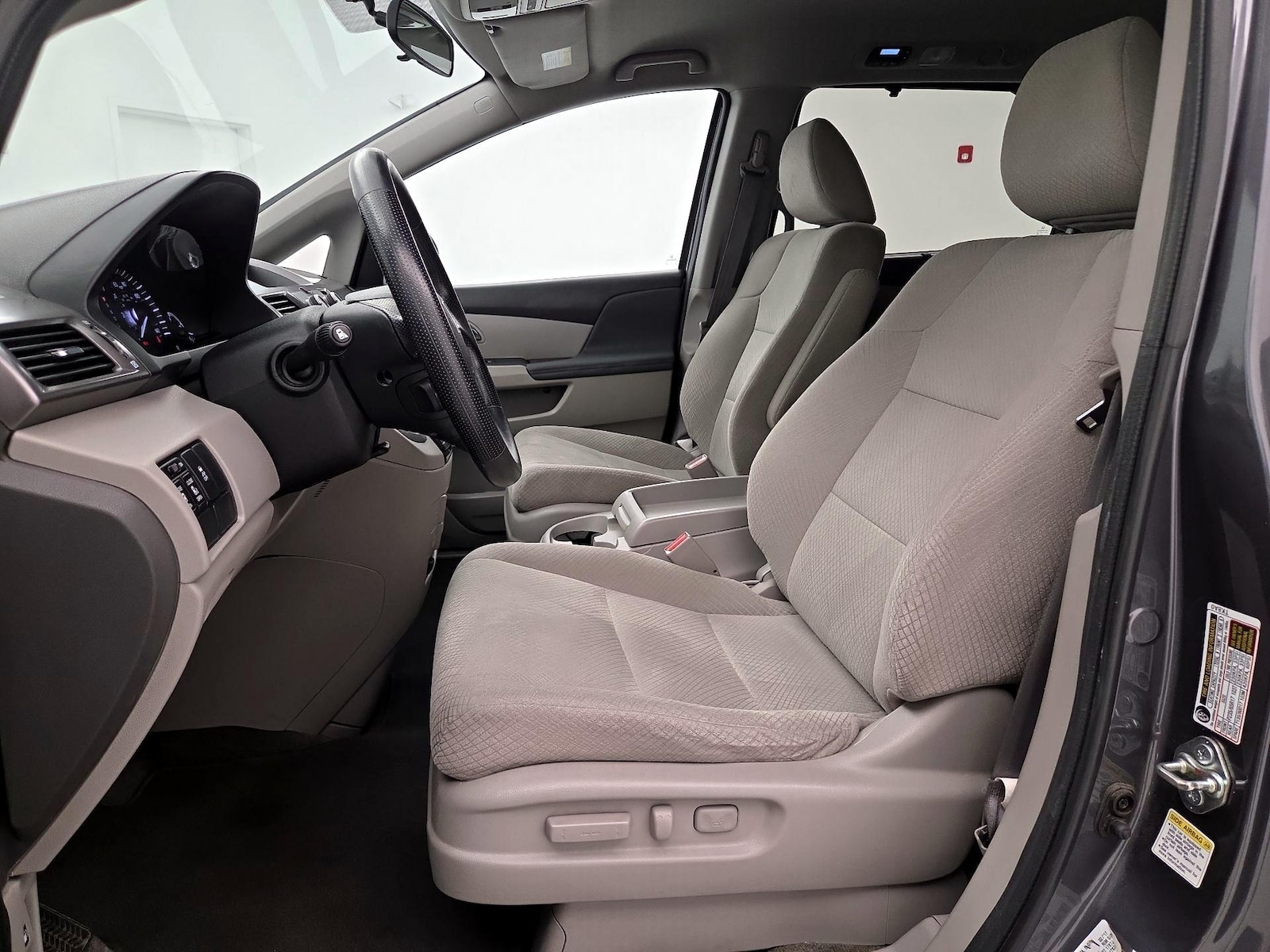 2017 Honda Odyssey SE - Photo 12