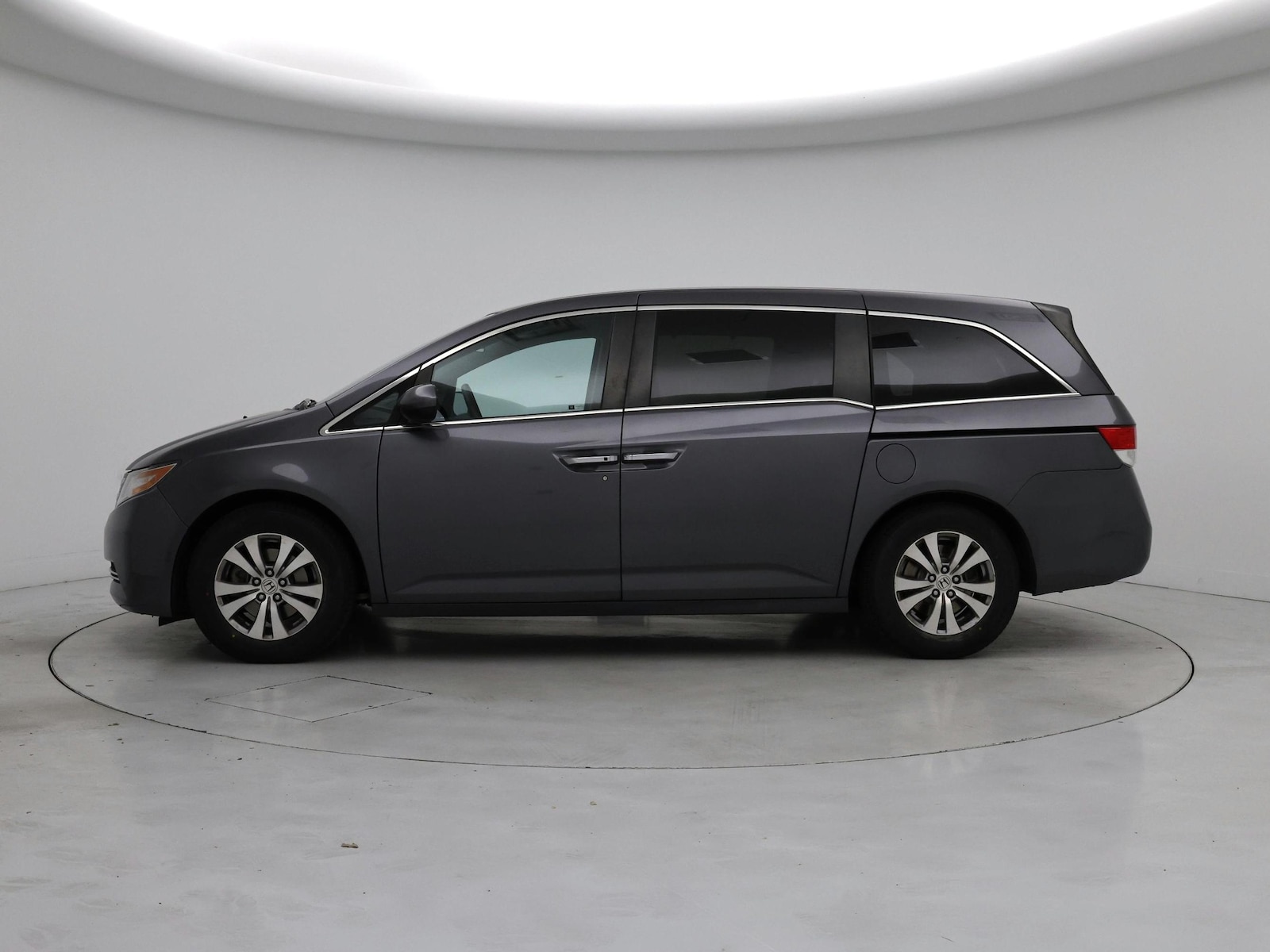 2017 Honda Odyssey SE - Photo 4