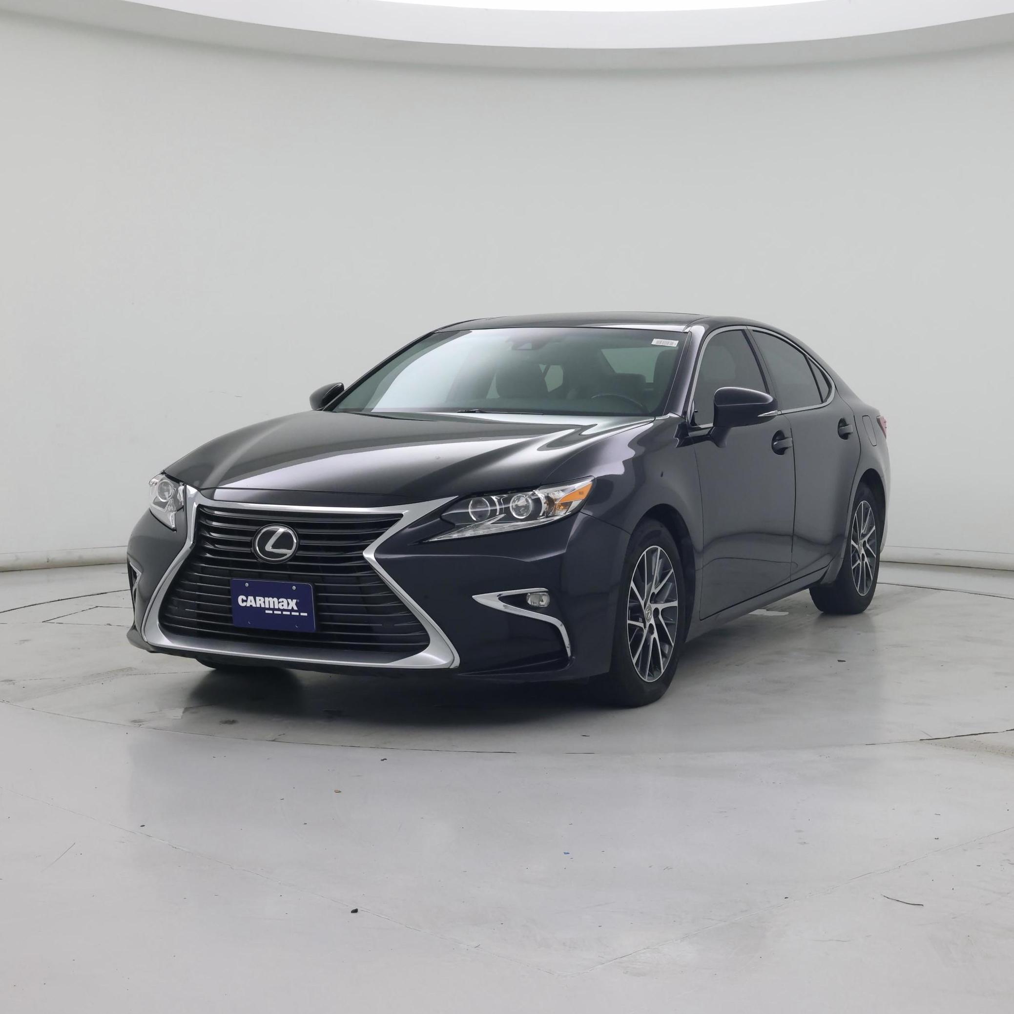Thumbnail: 2017 Lexus ES - 4
