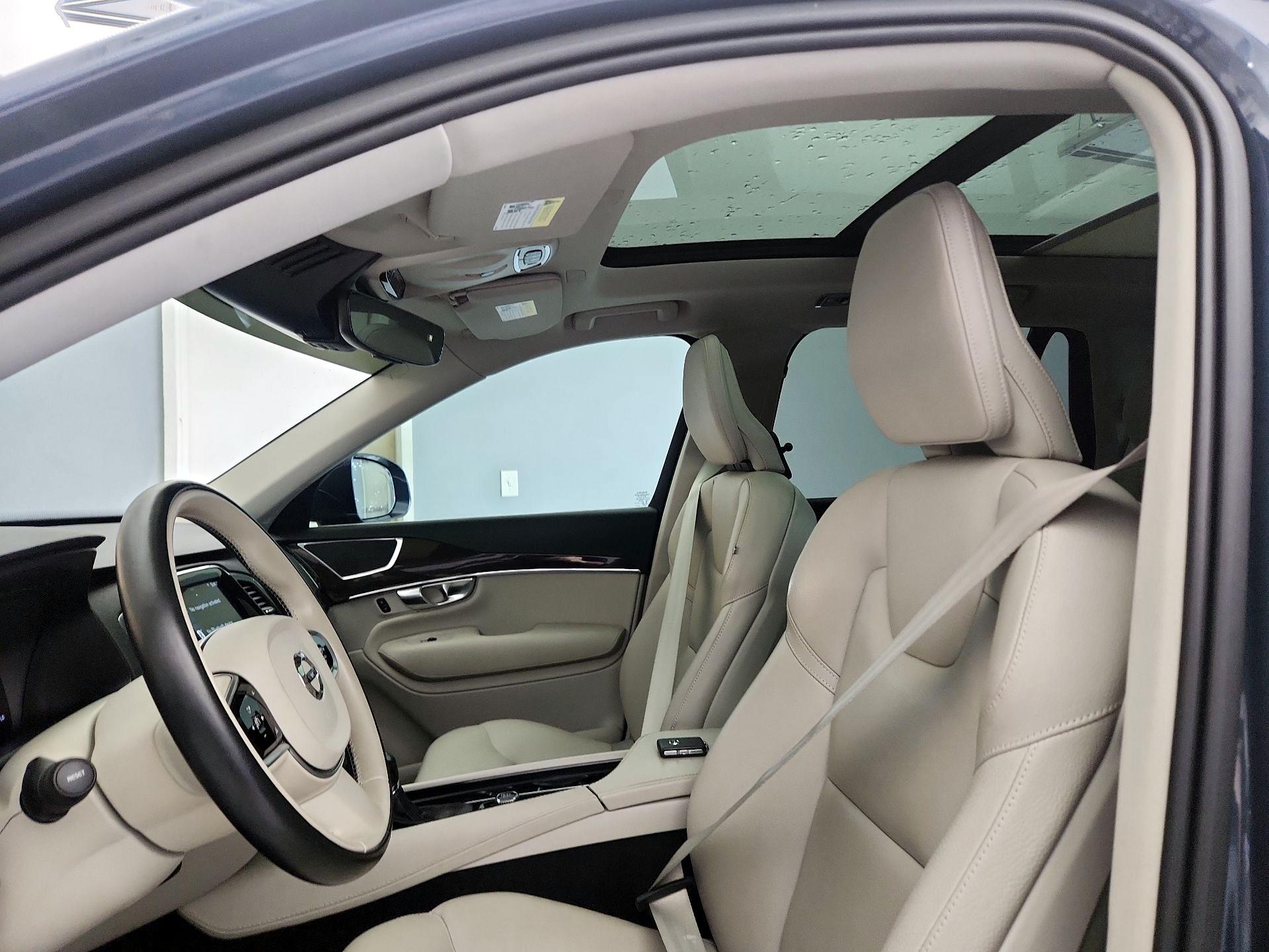 Thumbnail: 2019 Volvo XC90 - 18