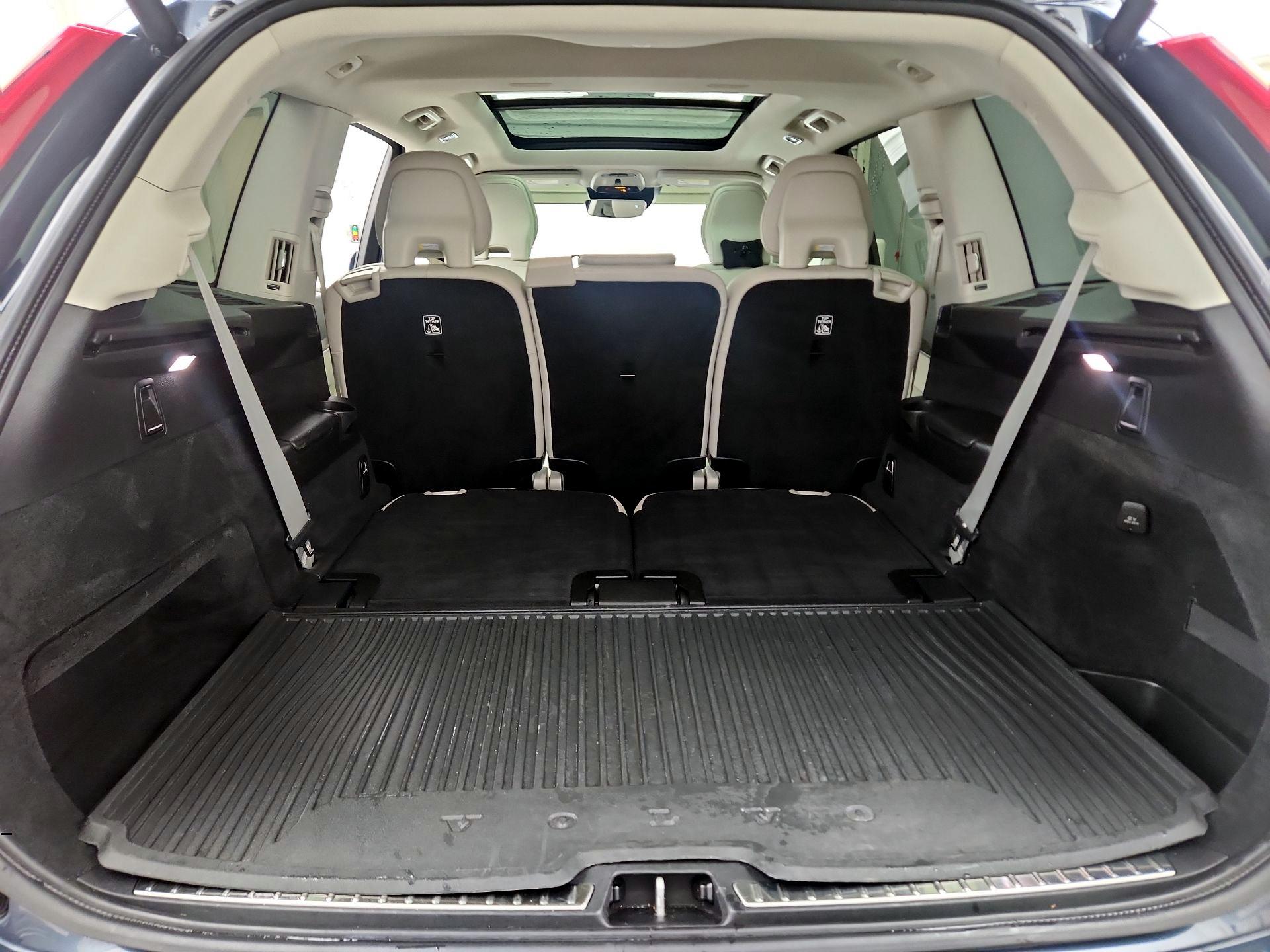 Thumbnail: 2019 Volvo XC90 - 20