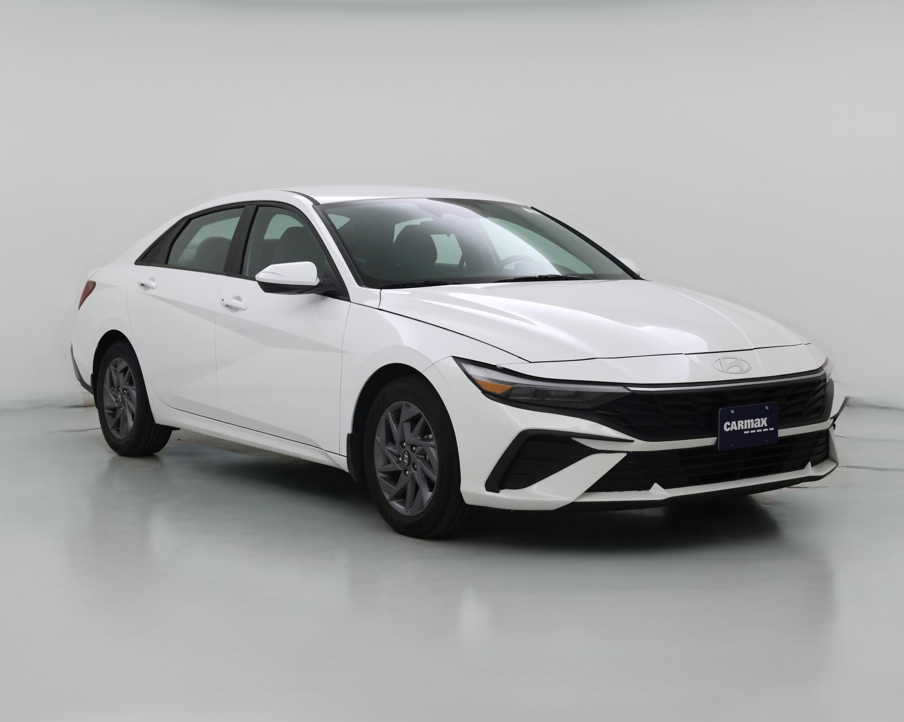 Thumbnail: 2024 Hyundai Elantra - 1