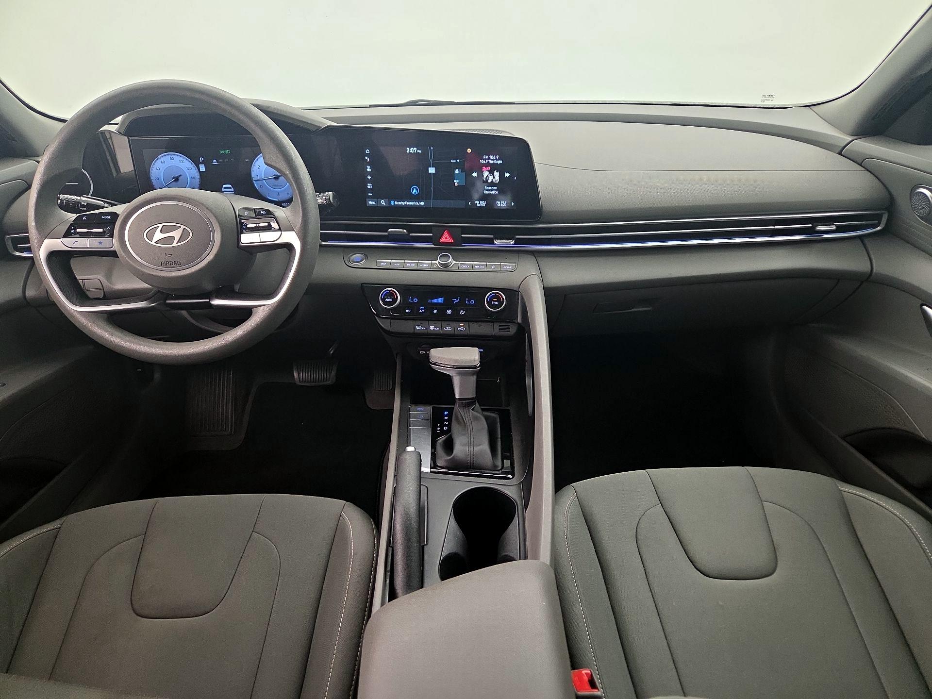Thumbnail: 2024 Hyundai Elantra - 9