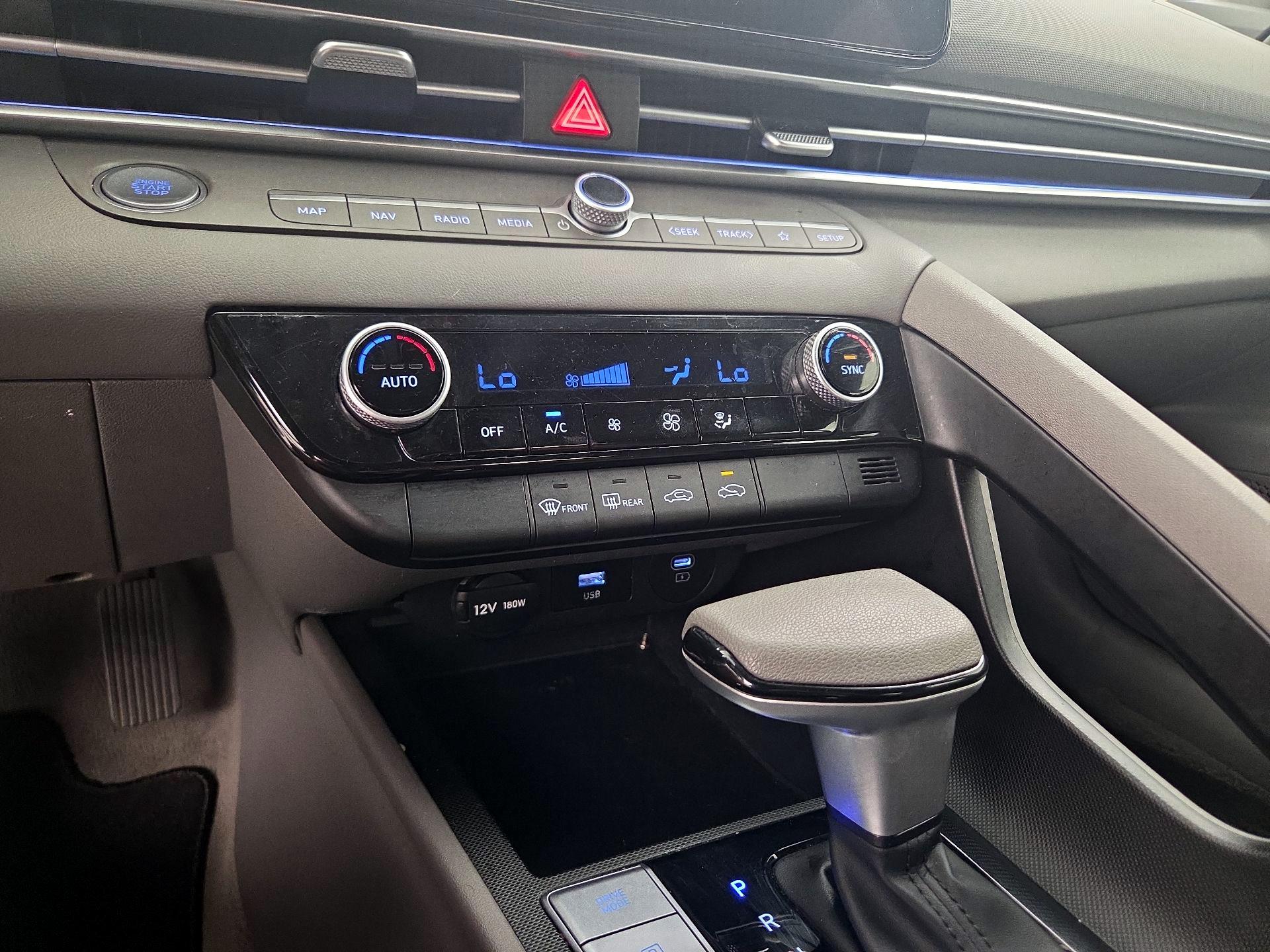 Thumbnail: 2024 Hyundai Elantra - 17