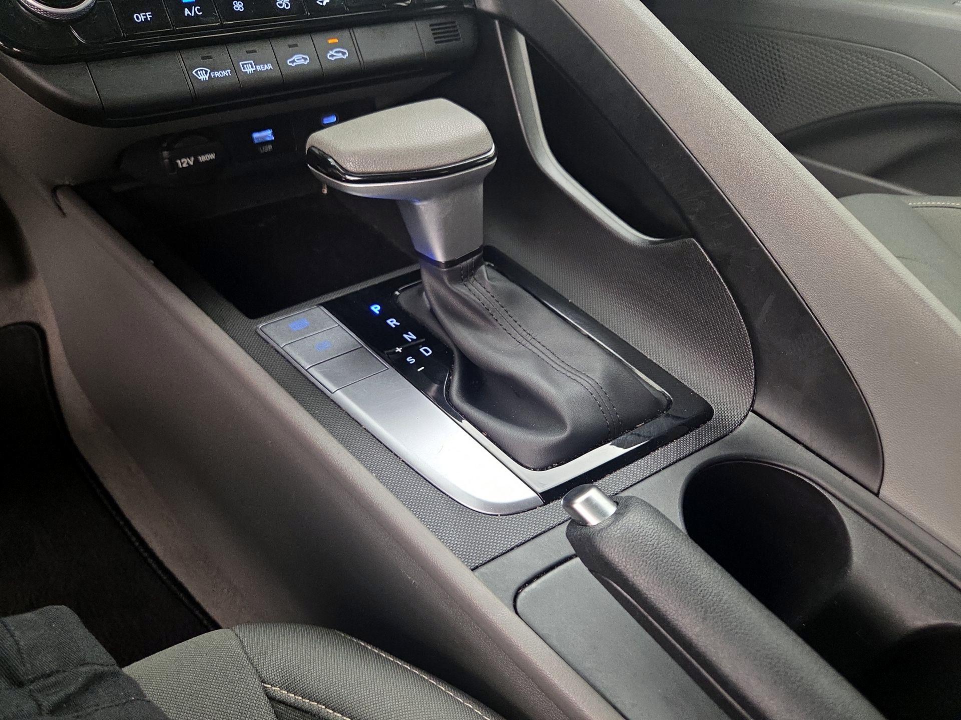 Thumbnail: 2024 Hyundai Elantra - 18