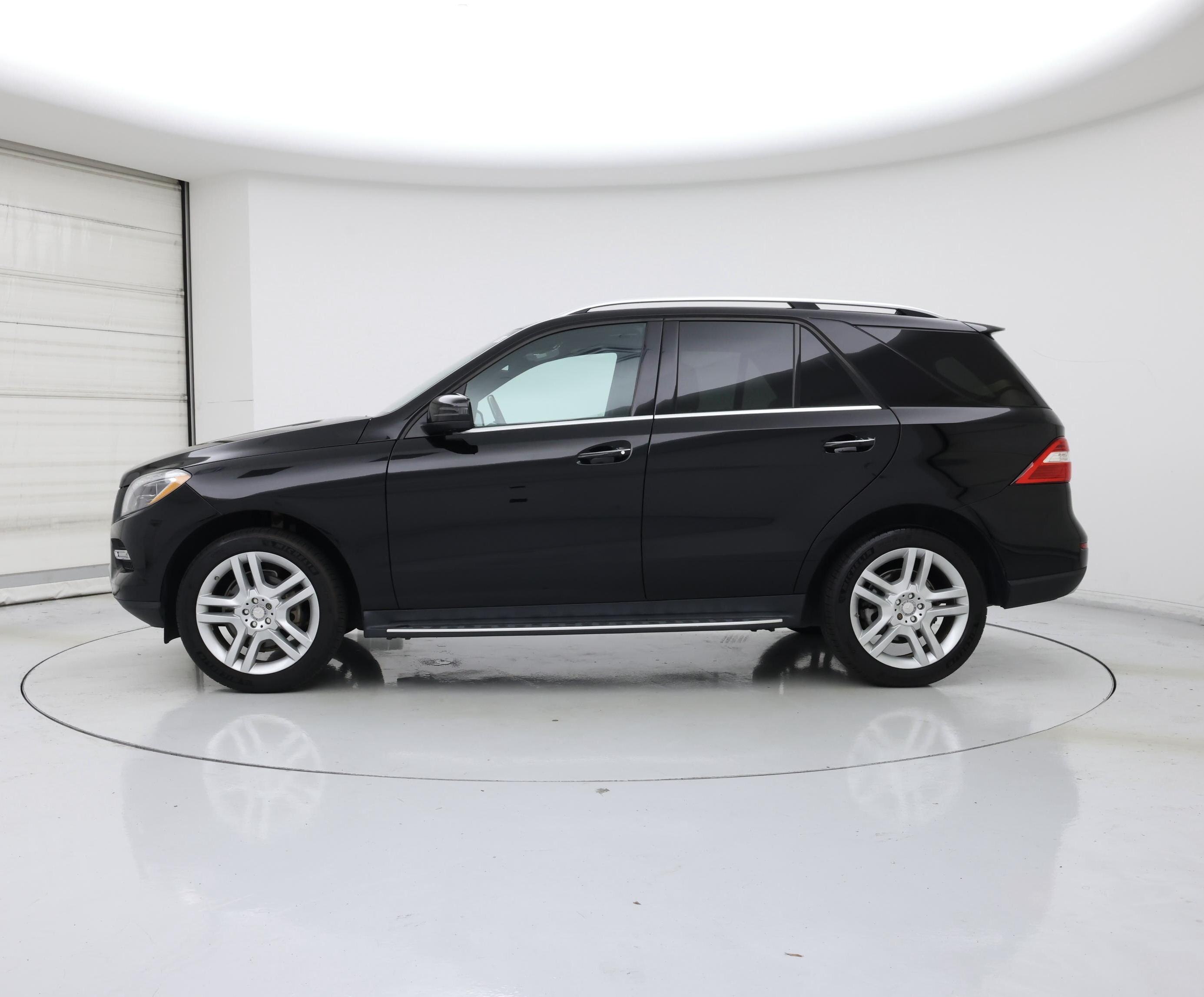 Thumbnail: 2015 Mercedes-Benz M-Class - 3