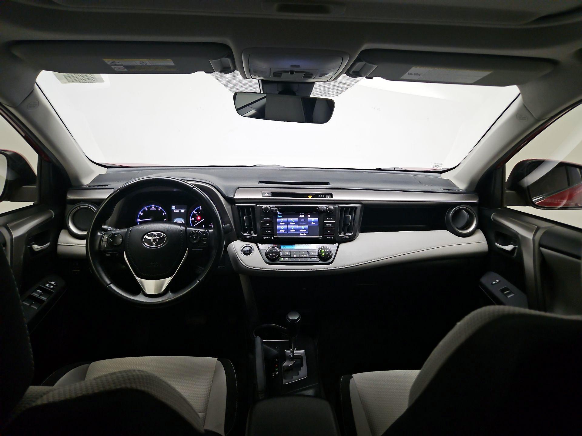 Thumbnail: 2017 Toyota RAV4 - 9