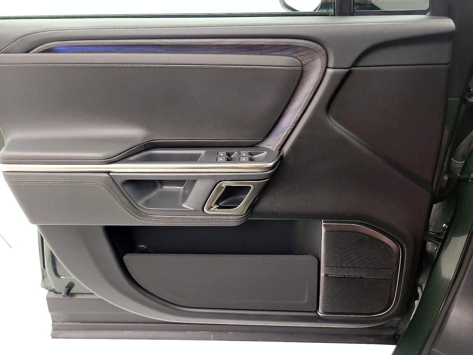 2023 Rivian R1S Adventure - Photo 13
