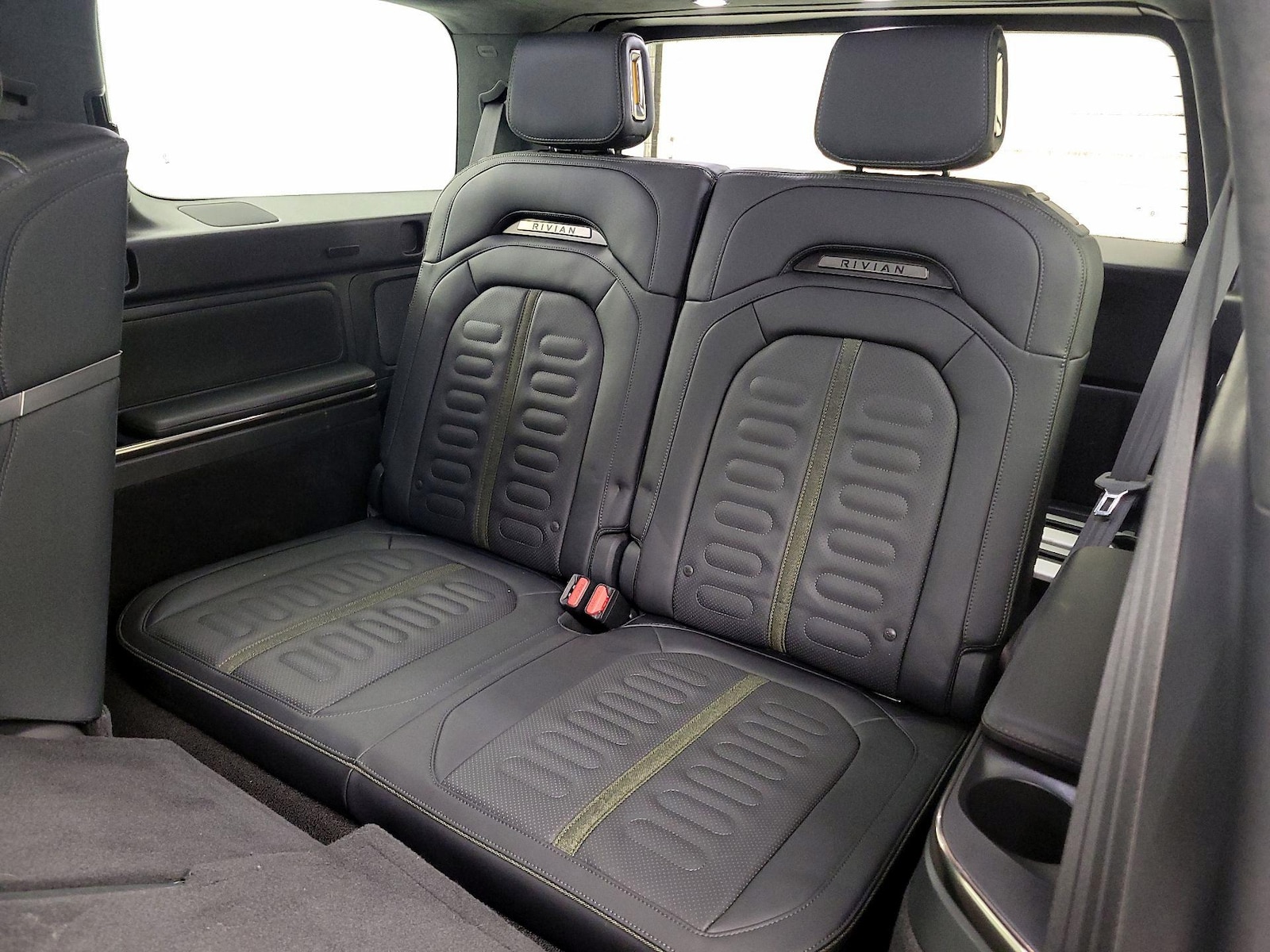 2023 Rivian R1S Adventure - Photo 22