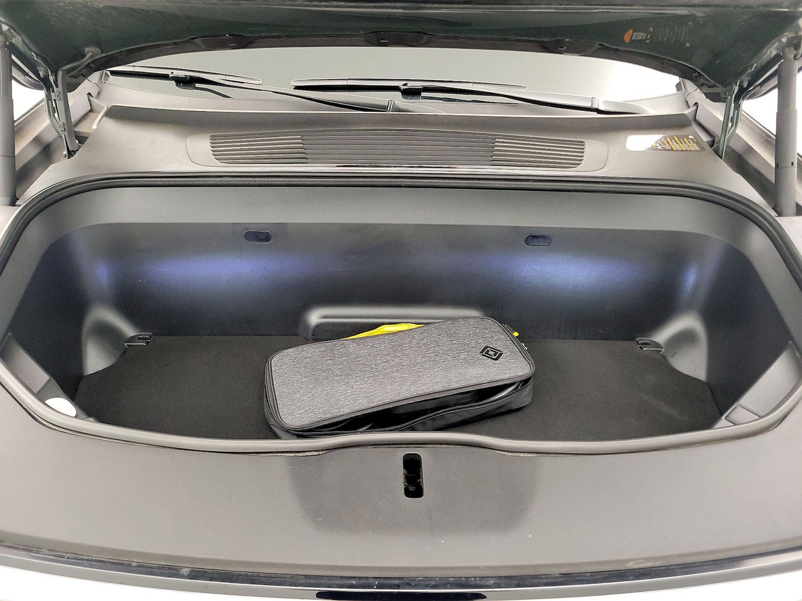 2023 Rivian R1S Adventure - Photo 25