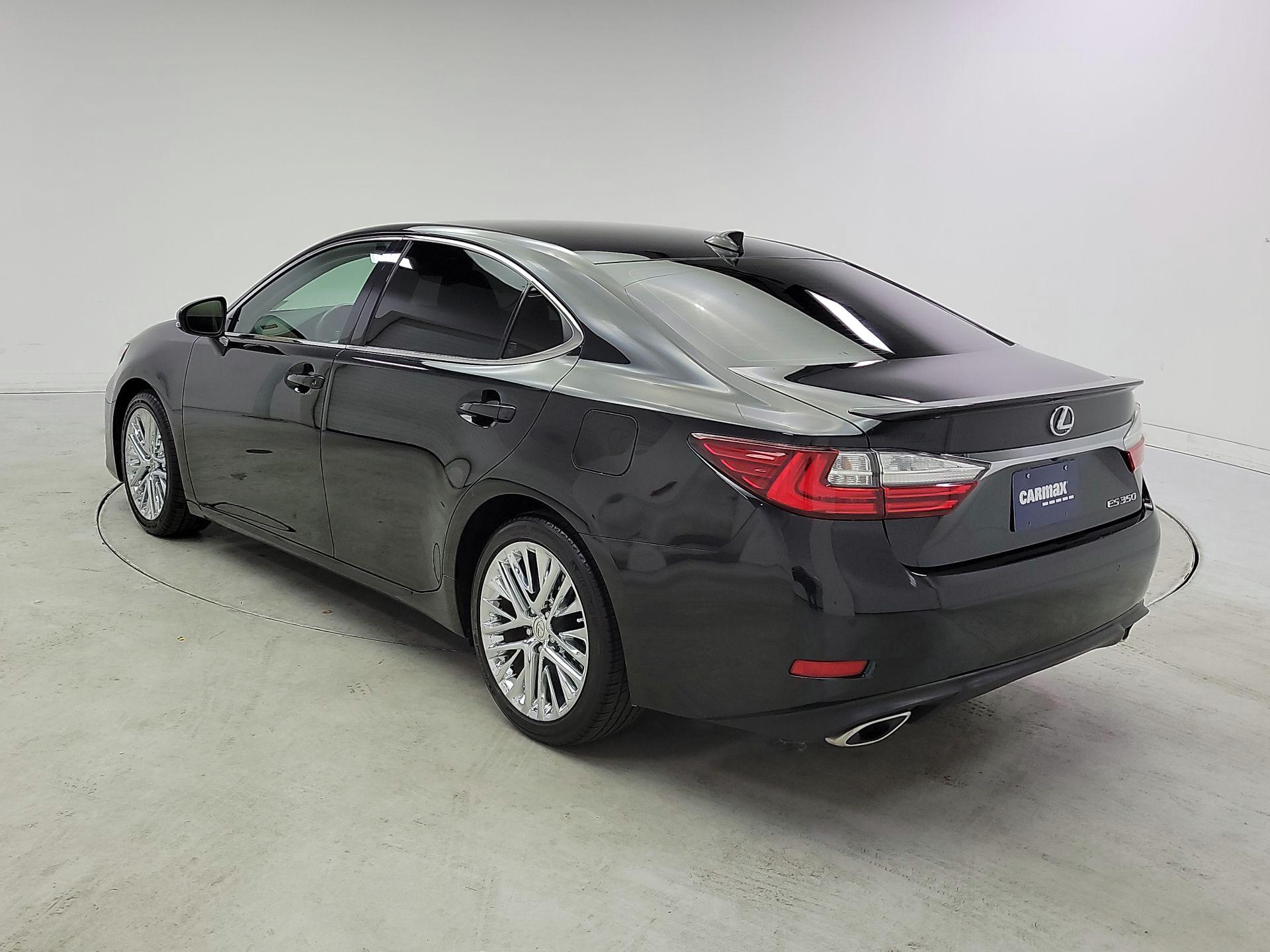 Thumbnail: 2017 Lexus ES - 7