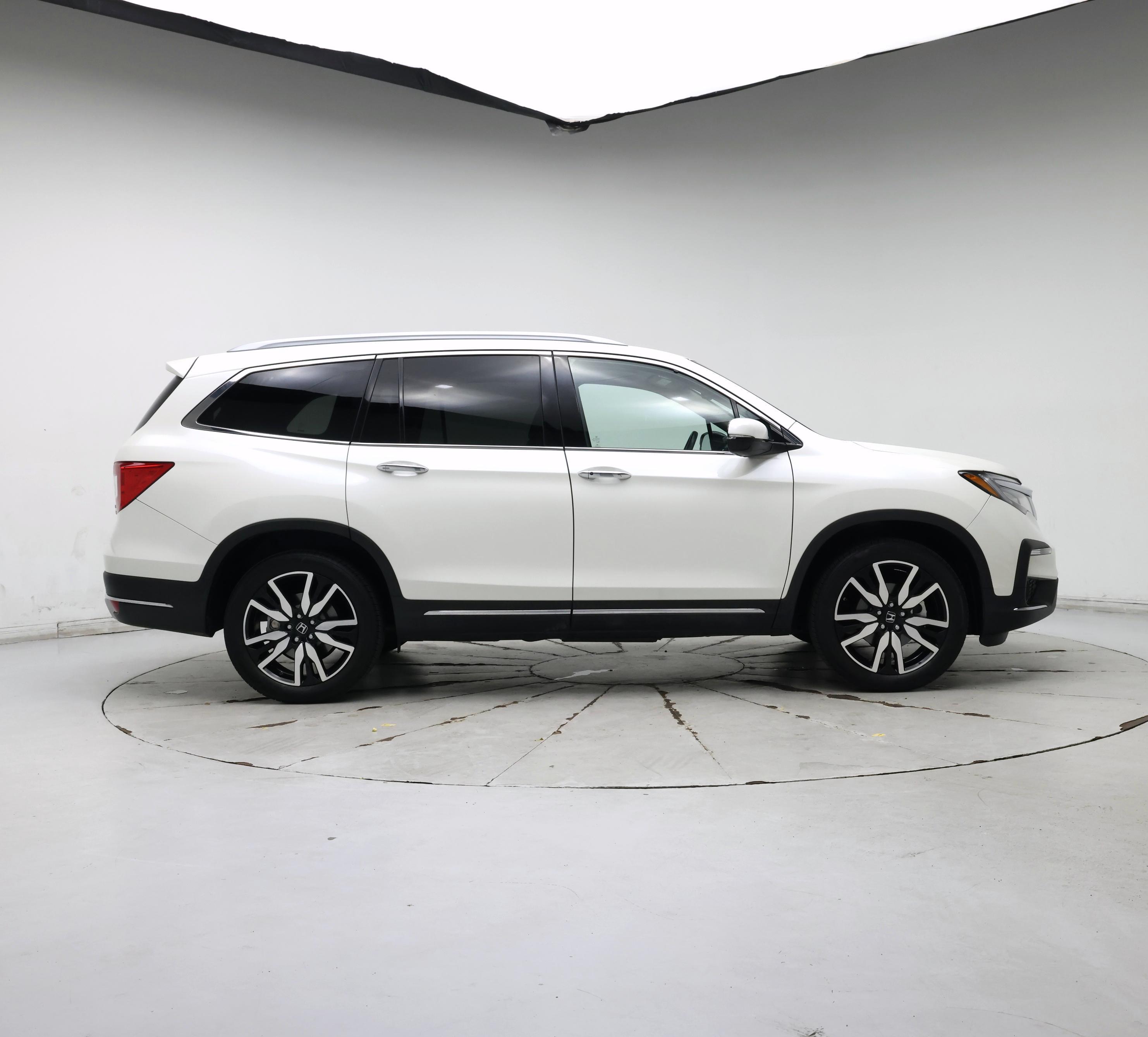 Thumbnail: 2019 Honda Pilot - 7