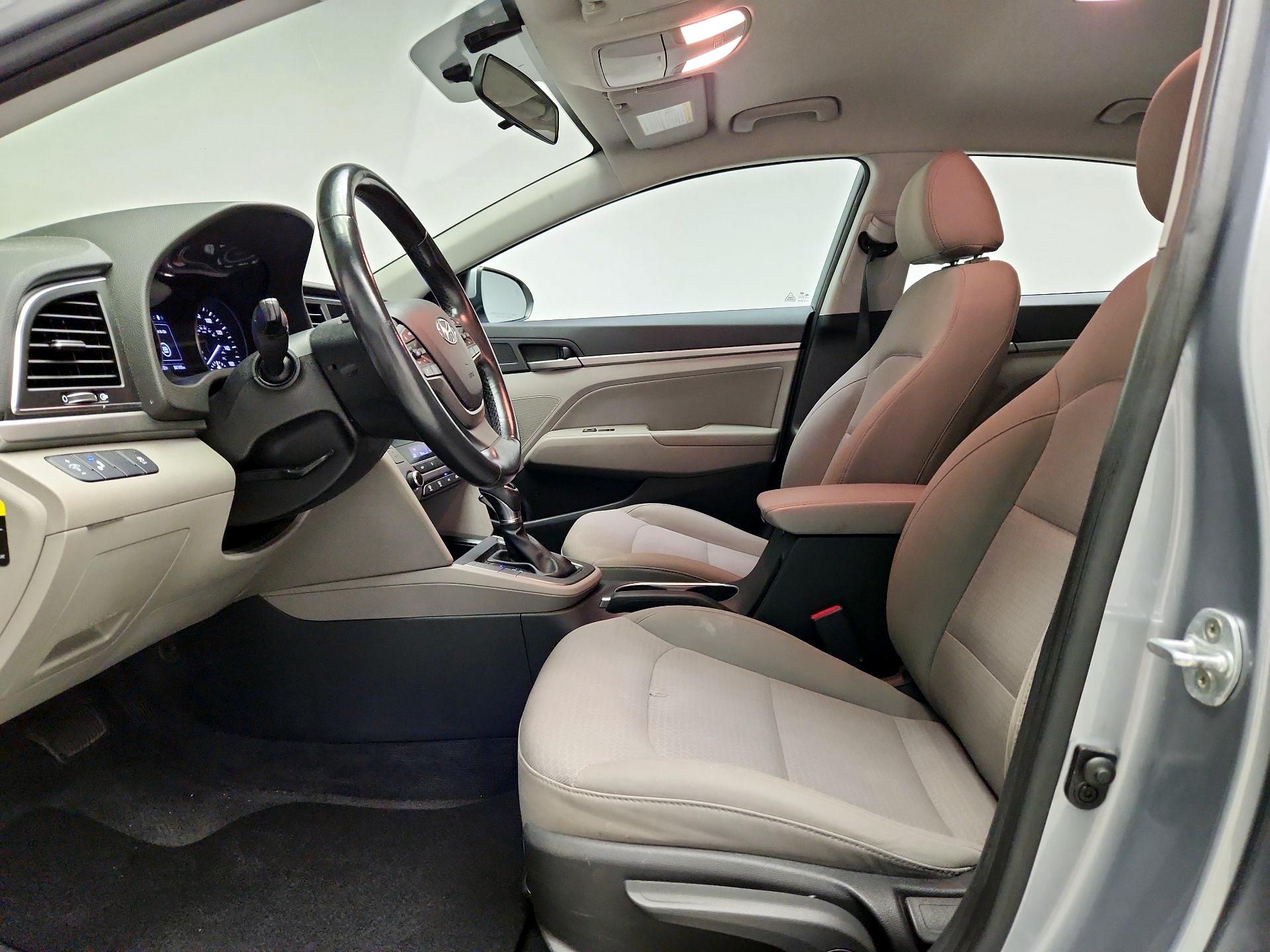 Thumbnail: 2017 Hyundai Elantra - 9