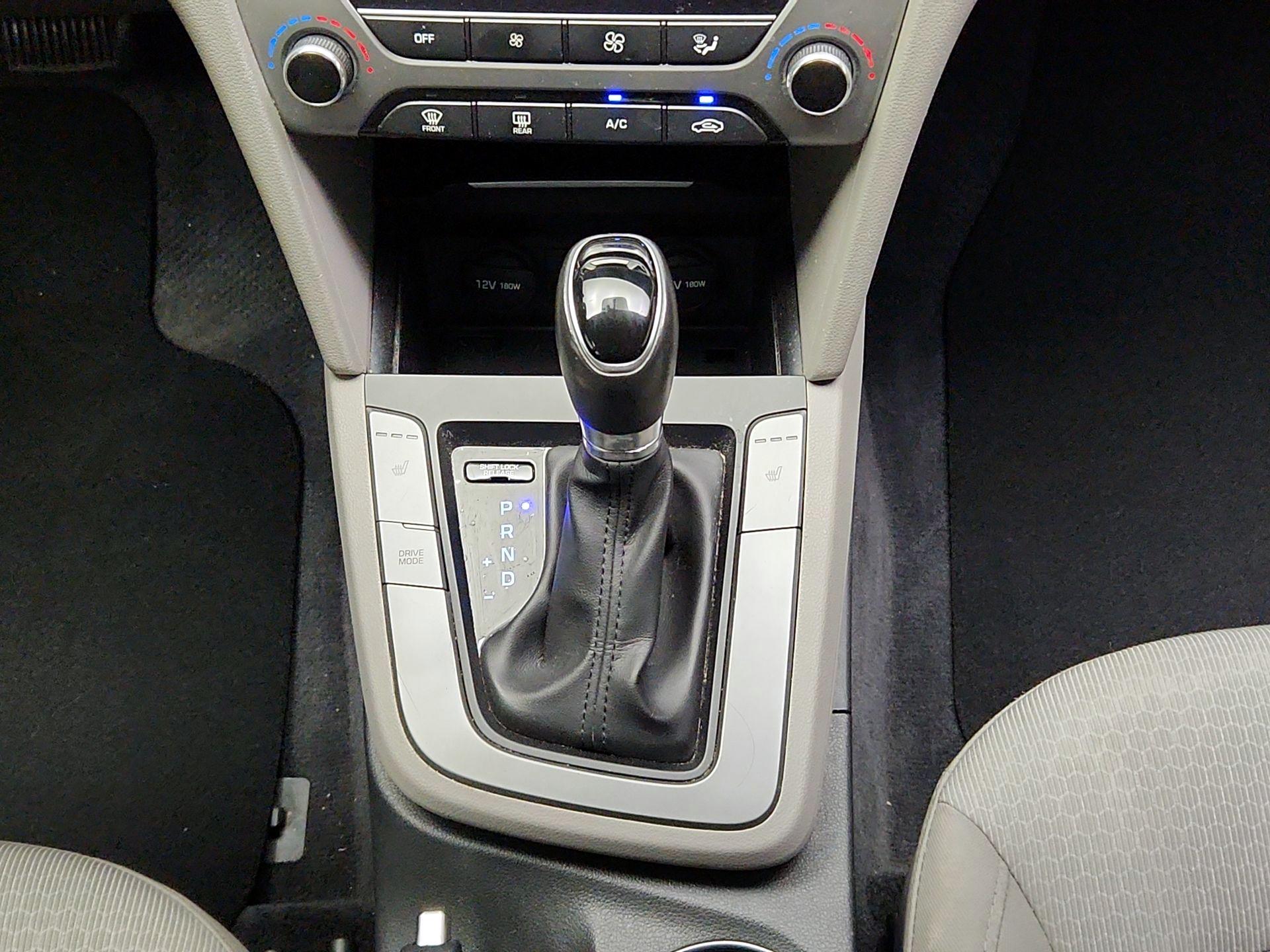 Thumbnail: 2017 Hyundai Elantra - 15