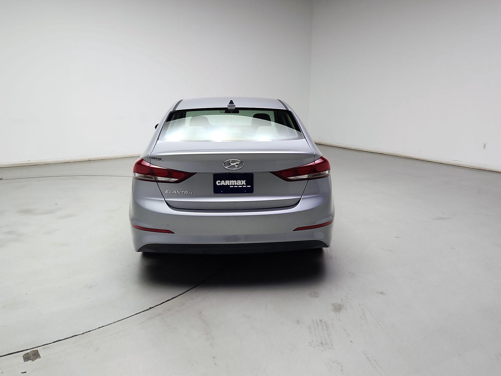 Thumbnail: 2017 Hyundai Elantra - 6