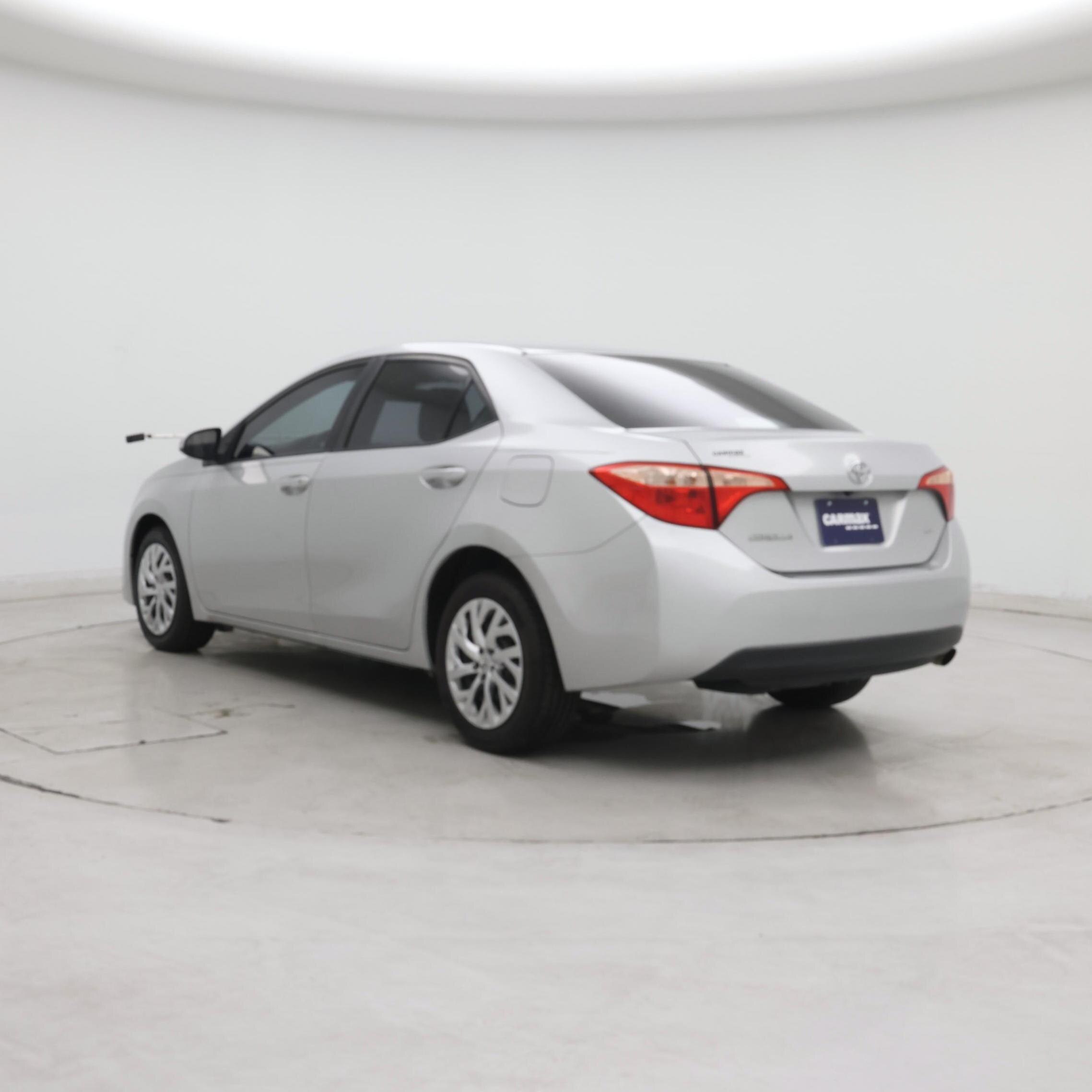 Thumbnail: 2017 Toyota Corolla - 2