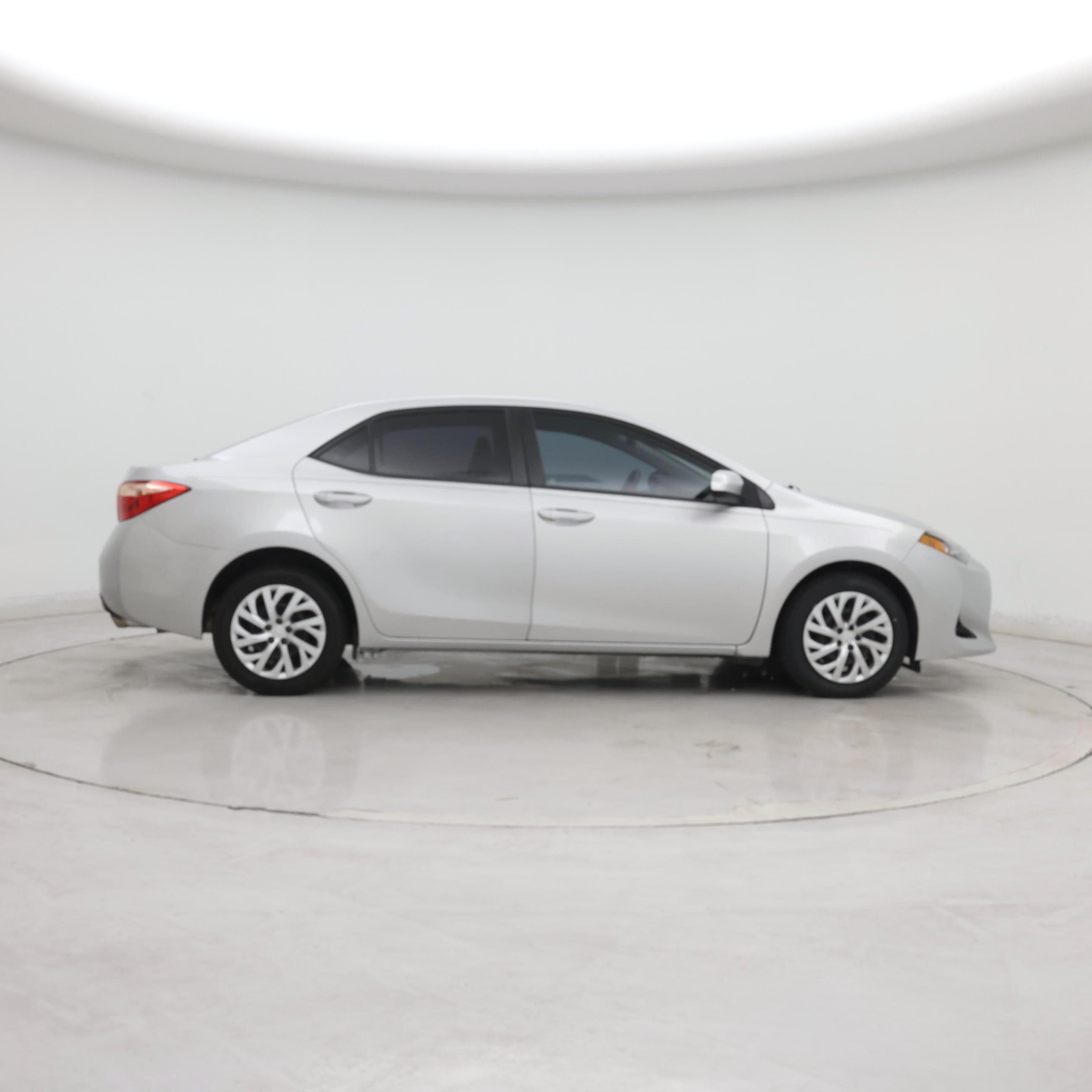 Thumbnail: 2017 Toyota Corolla - 7