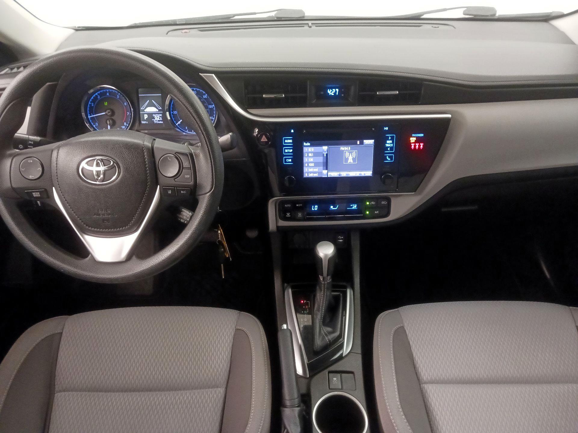 Thumbnail: 2018 Toyota Corolla - 9