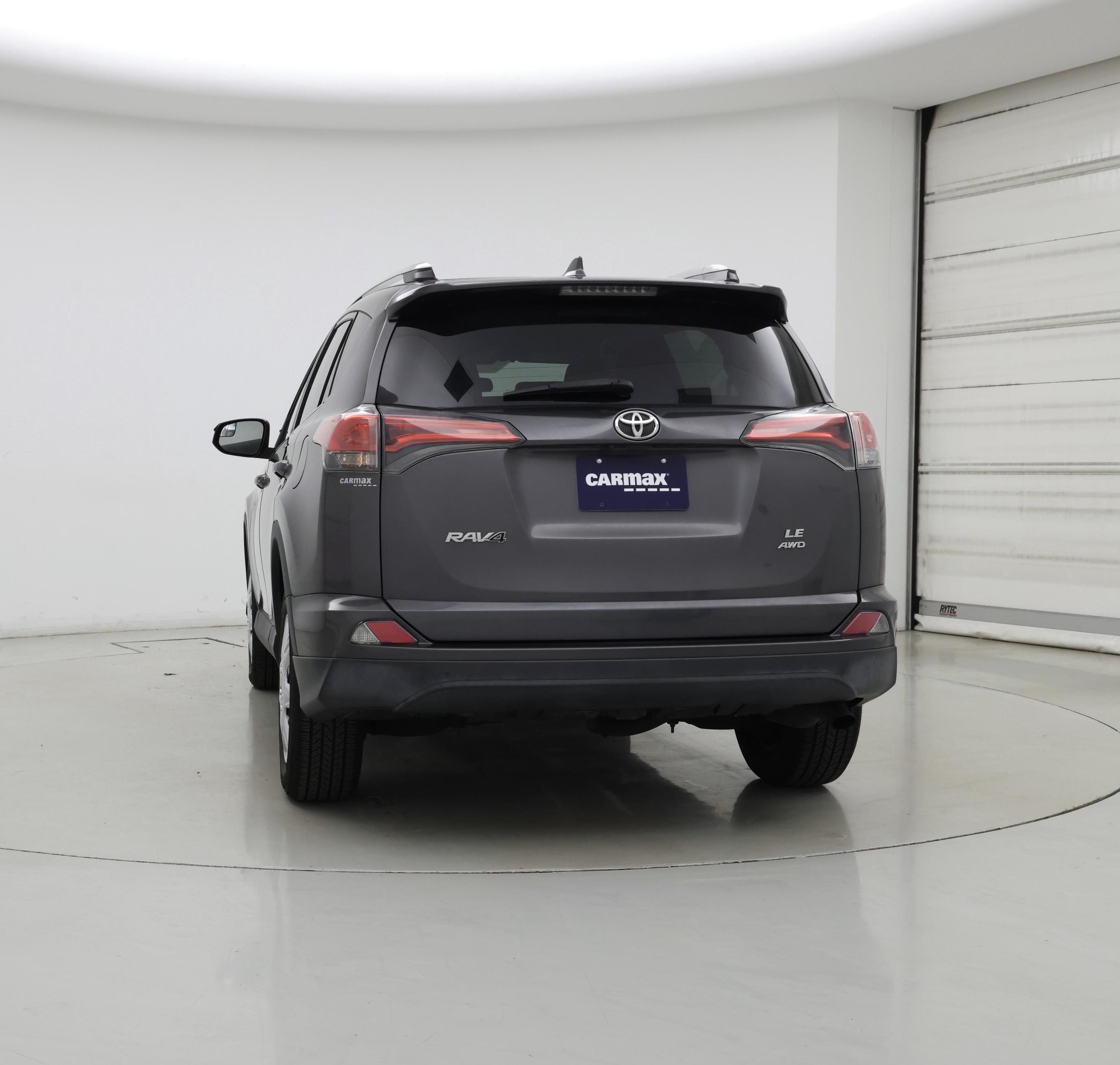 Thumbnail: 2016 Toyota RAV4 - 6