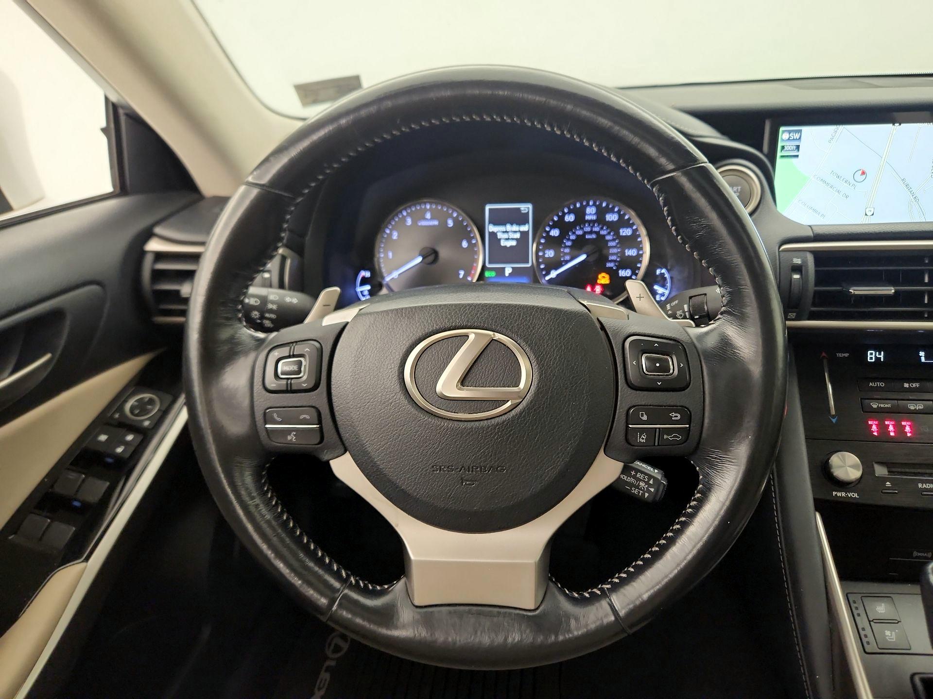 Thumbnail: 2017 Lexus IS - 10