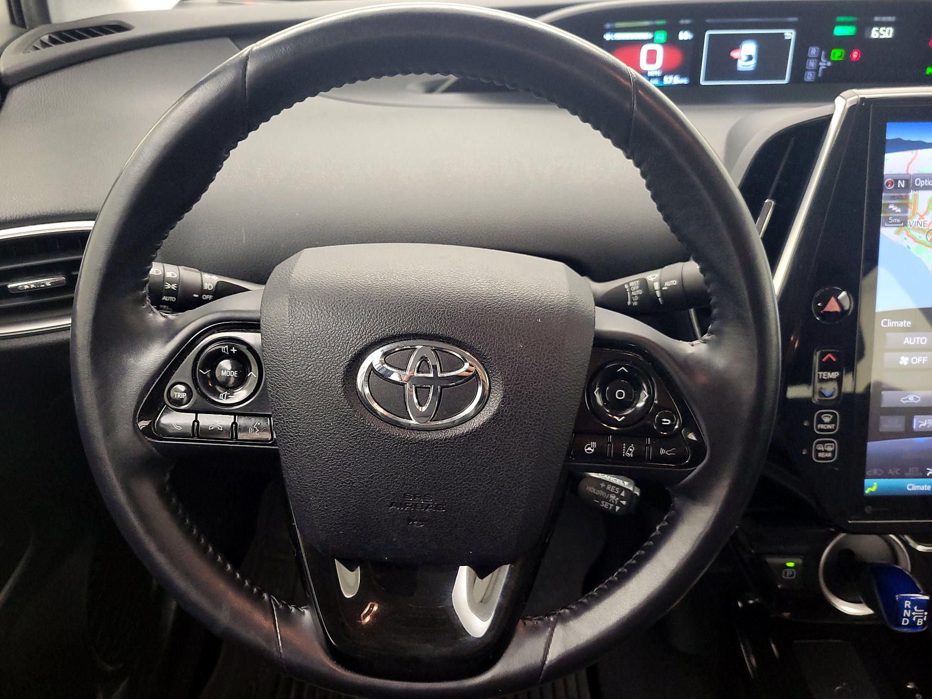 Thumbnail: 2022 Toyota Prius Prime - 10