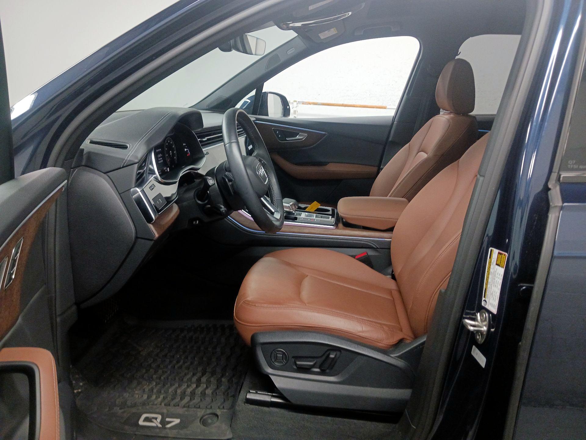 Thumbnail: 2025 Audi Q7 - 9