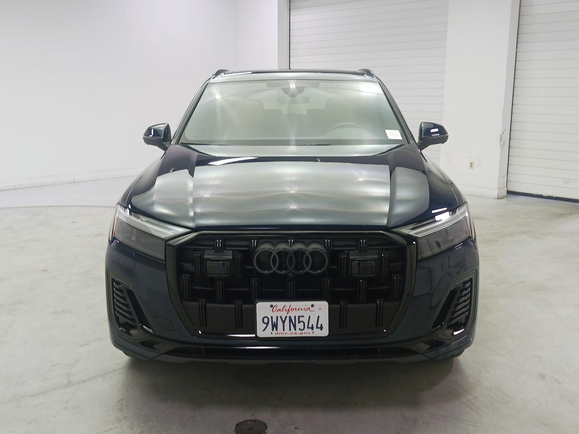 Thumbnail: 2025 Audi Q7 - 2