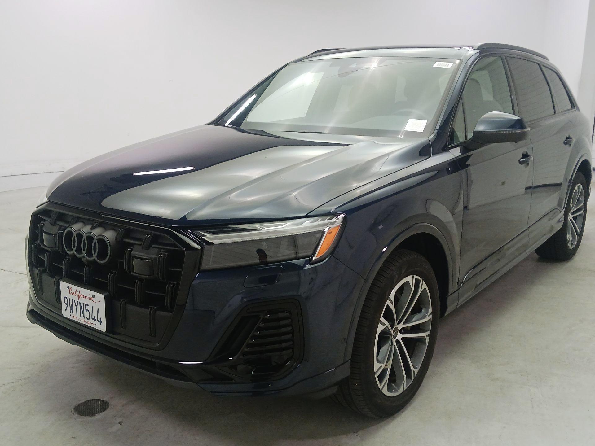 Thumbnail: 2025 Audi Q7 - 3
