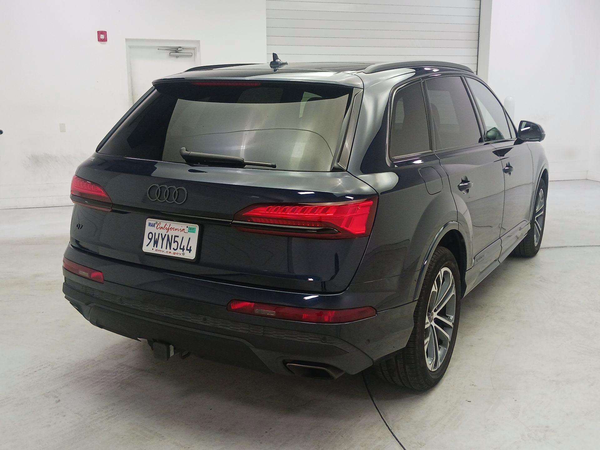 Thumbnail: 2025 Audi Q7 - 5