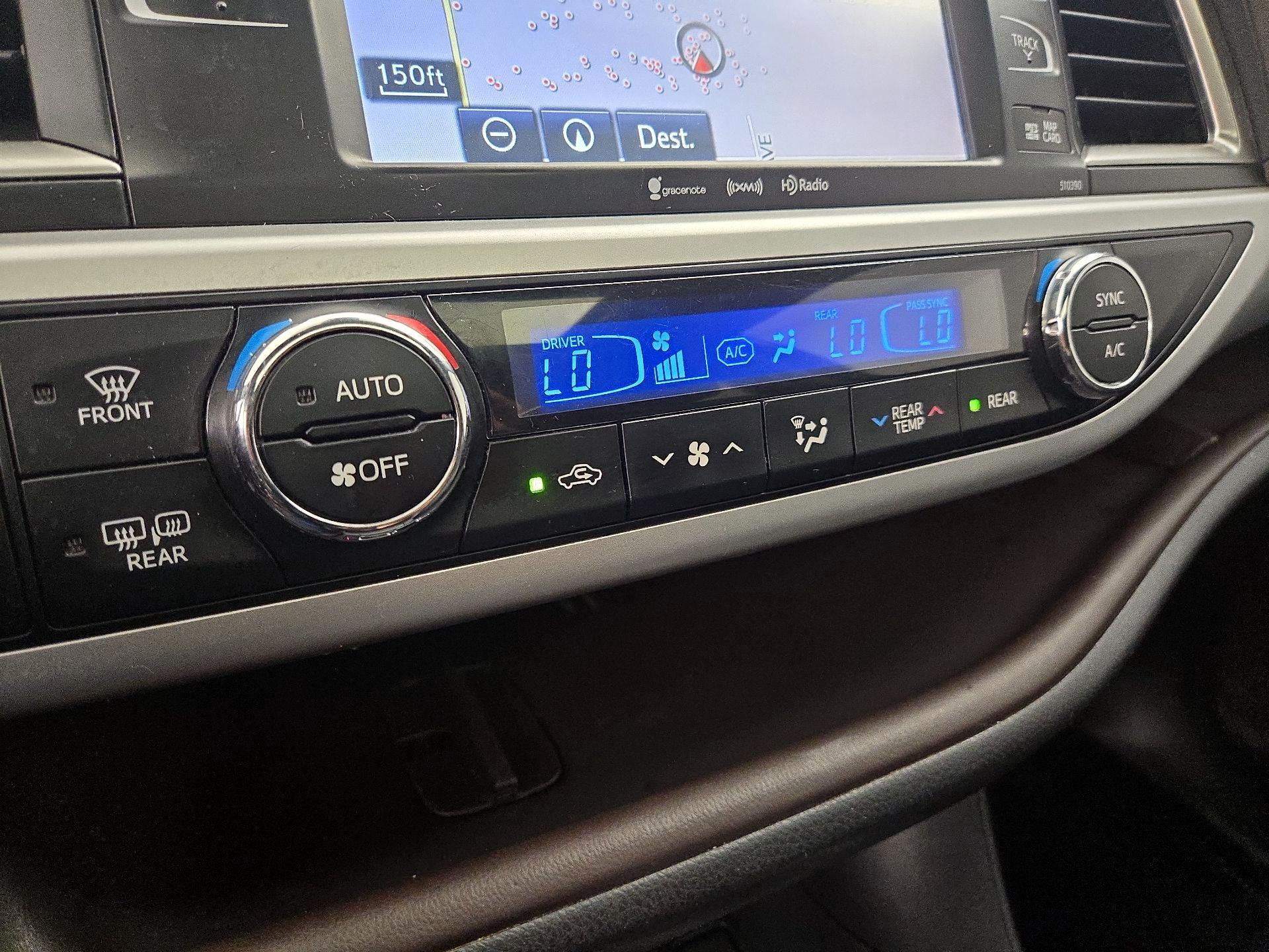 Thumbnail: 2019 Toyota Highlander - 17