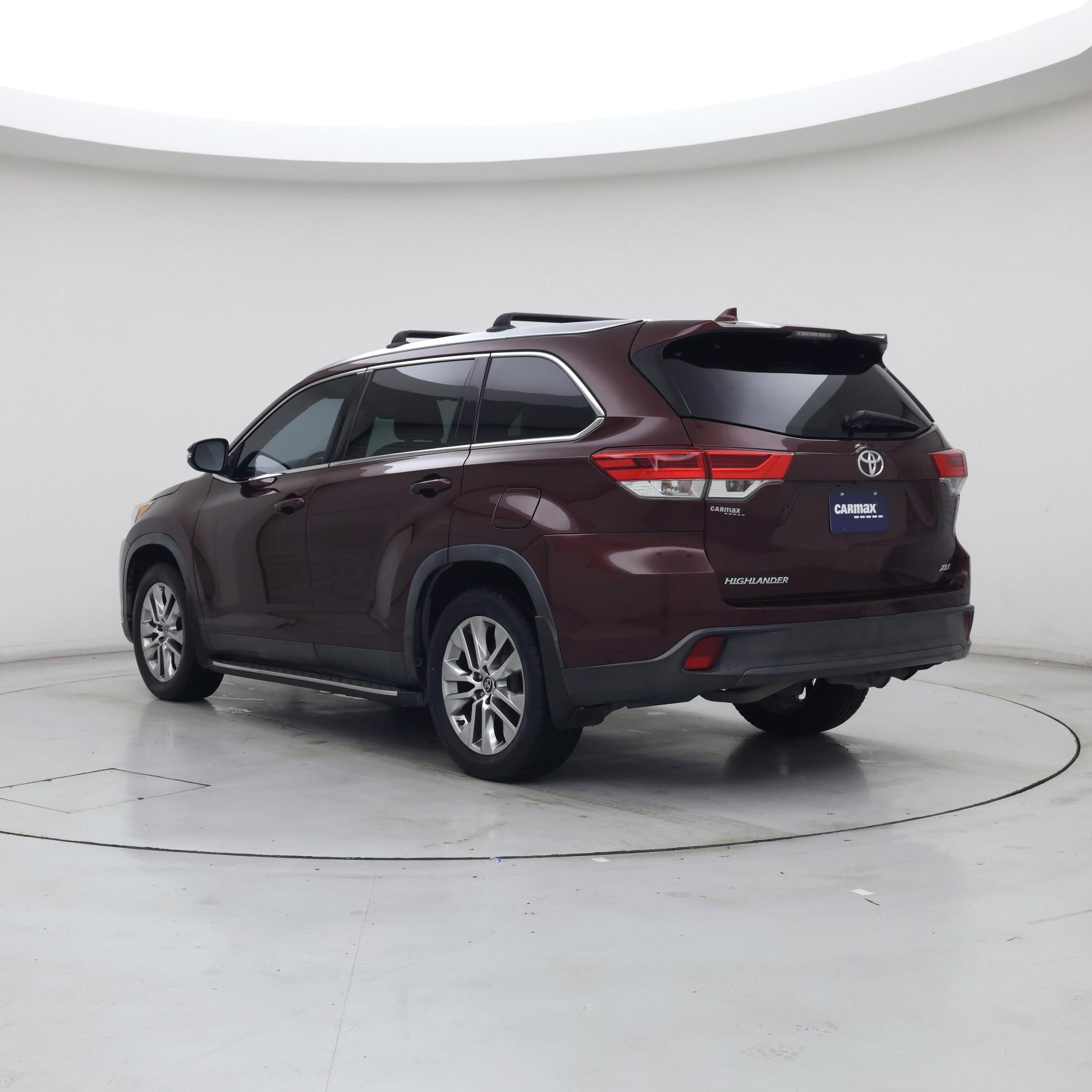 Thumbnail: 2019 Toyota Highlander - 2