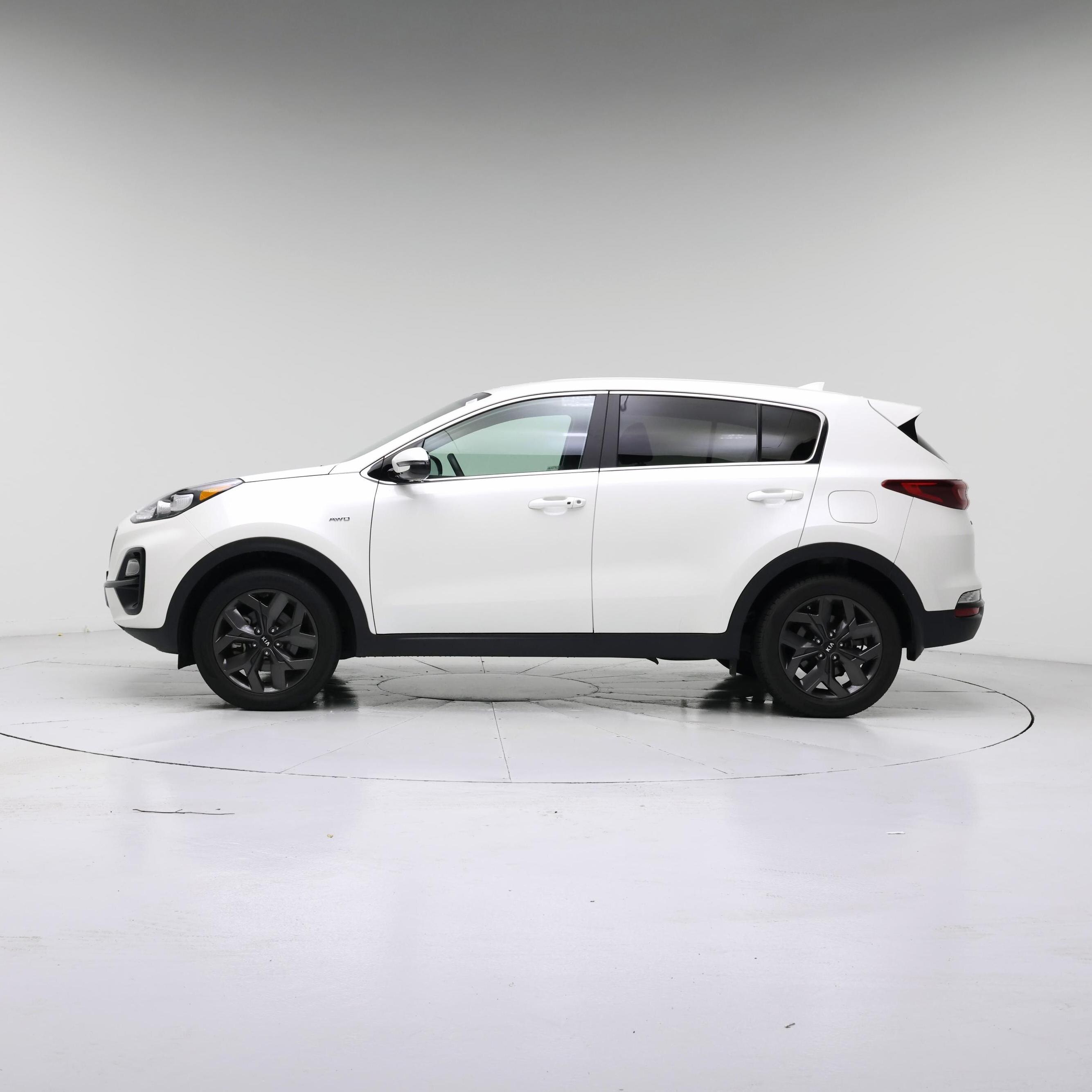 Thumbnail: 2022 Kia Sportage - 3