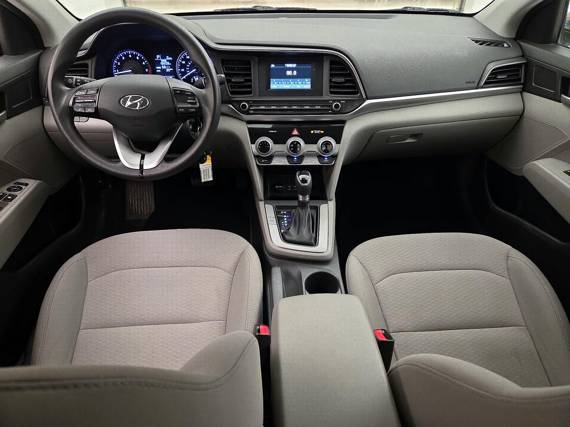 Thumbnail: 2019 Hyundai Elantra - 9