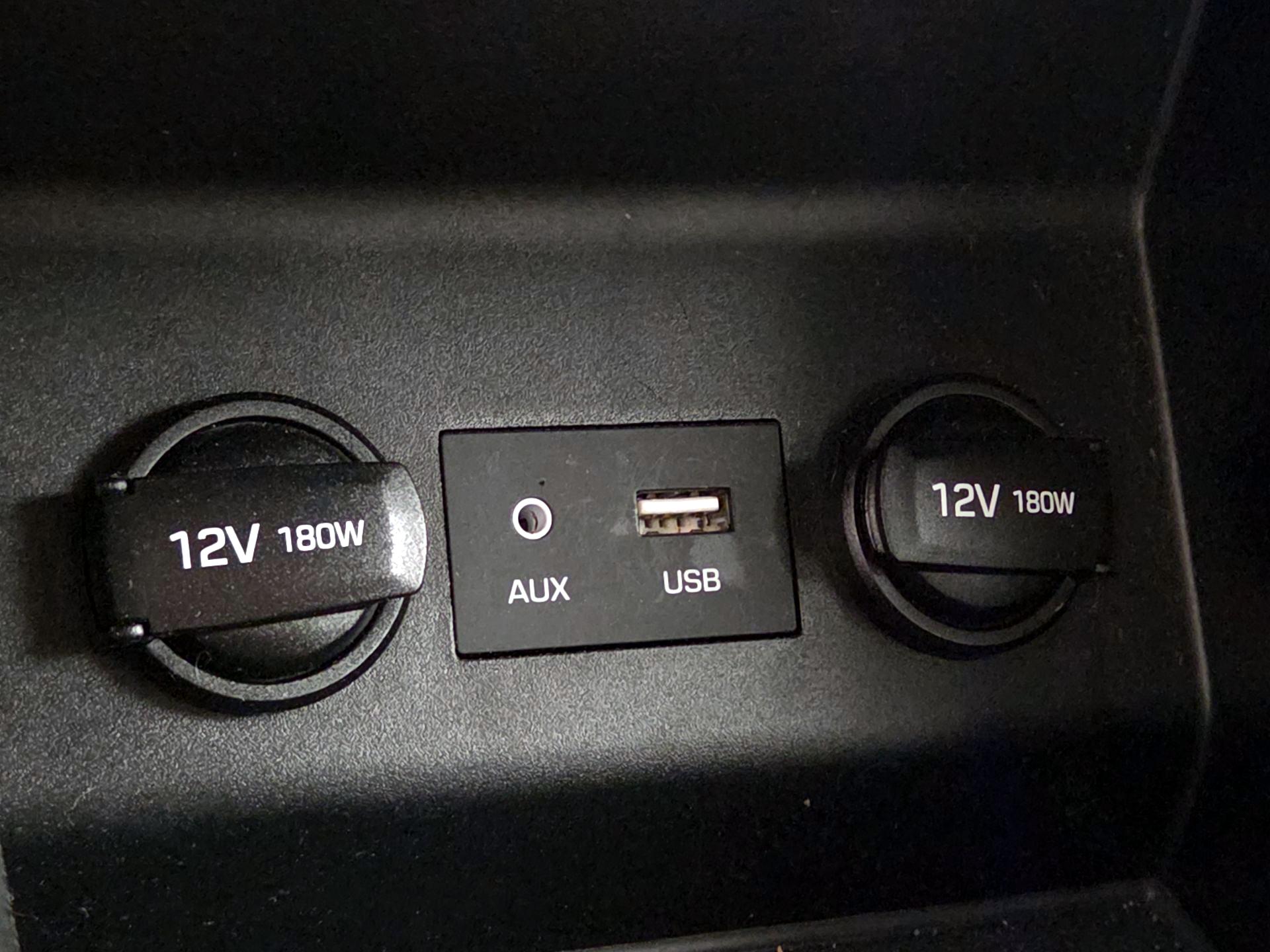 Thumbnail: 2019 Hyundai Elantra - 18