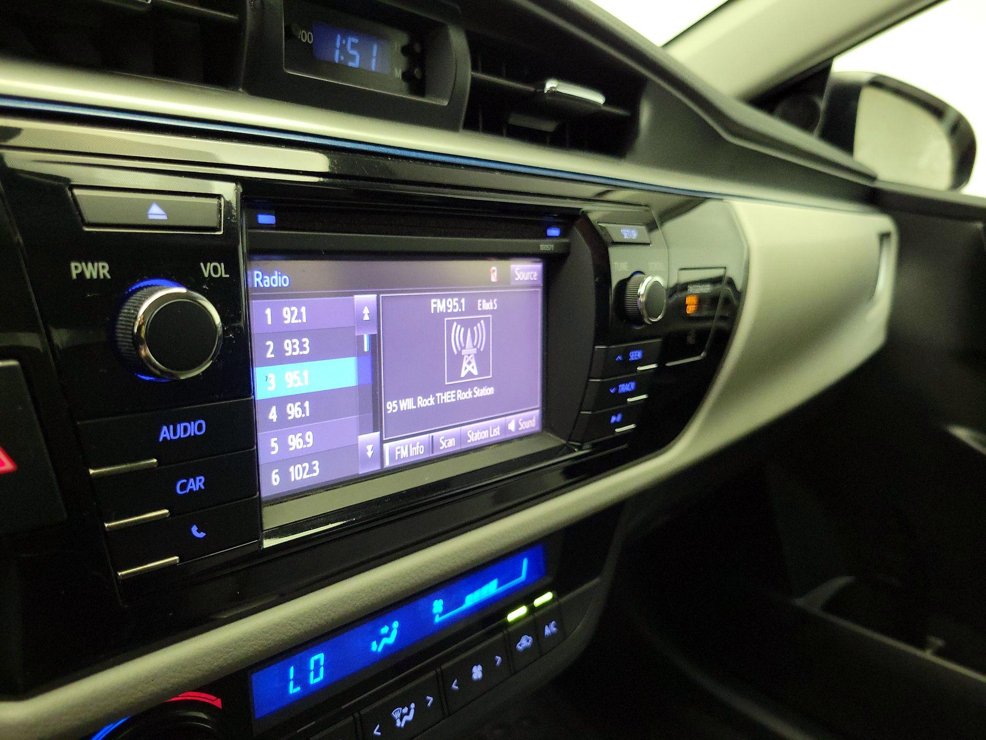 Thumbnail: 2016 Toyota Corolla - 15