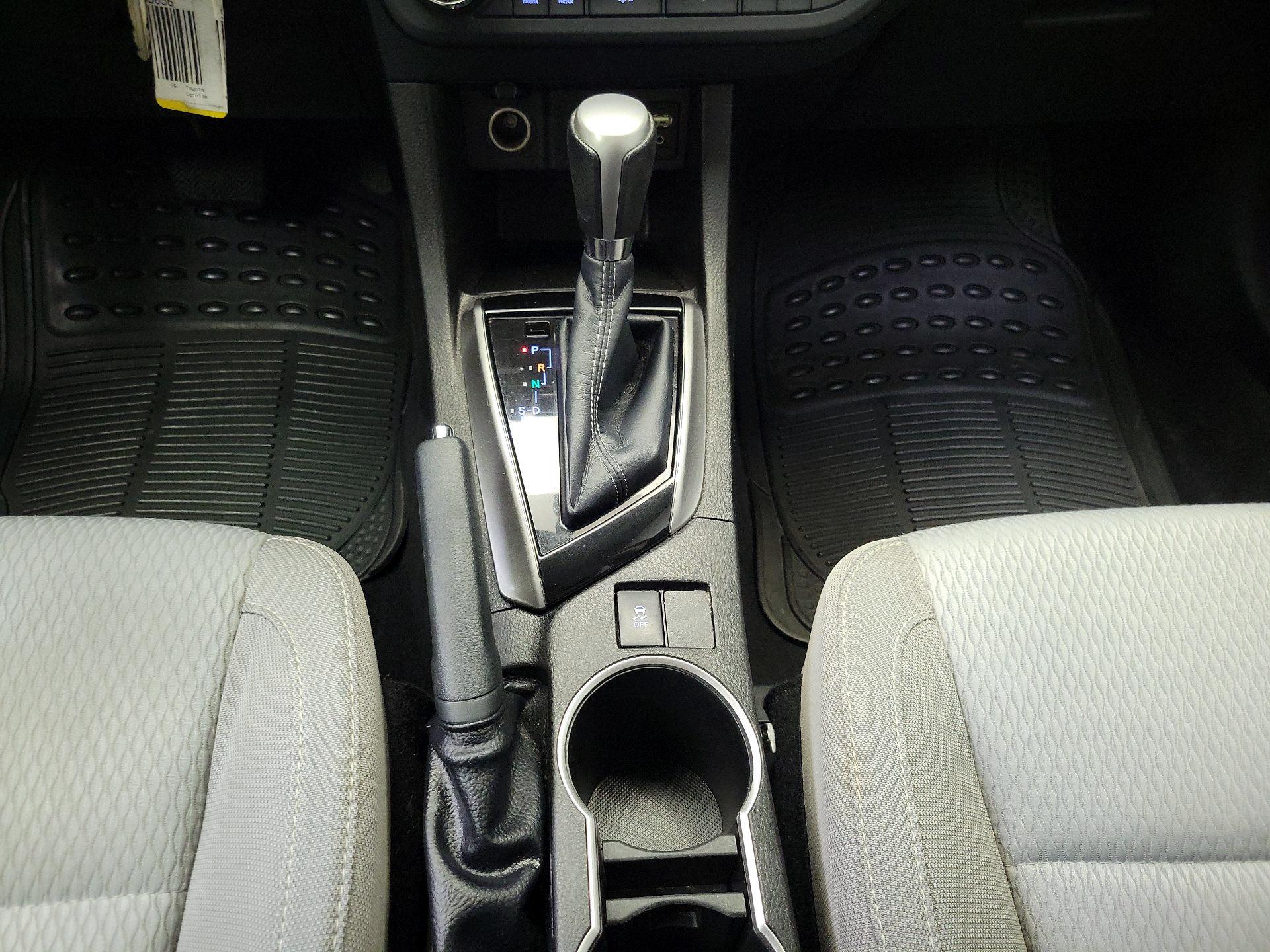 Thumbnail: 2016 Toyota Corolla - 17